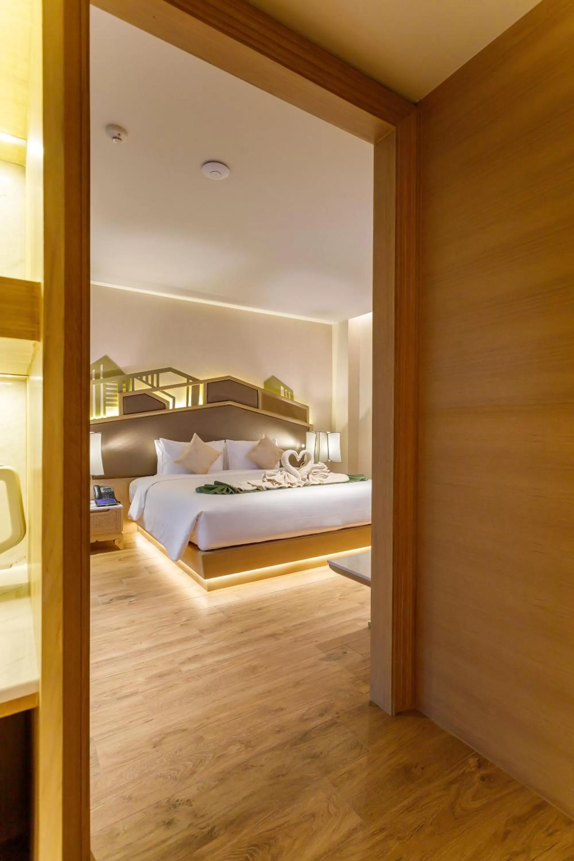 Photo of the whole room, Bed in W1Bangkoknoi Hotel