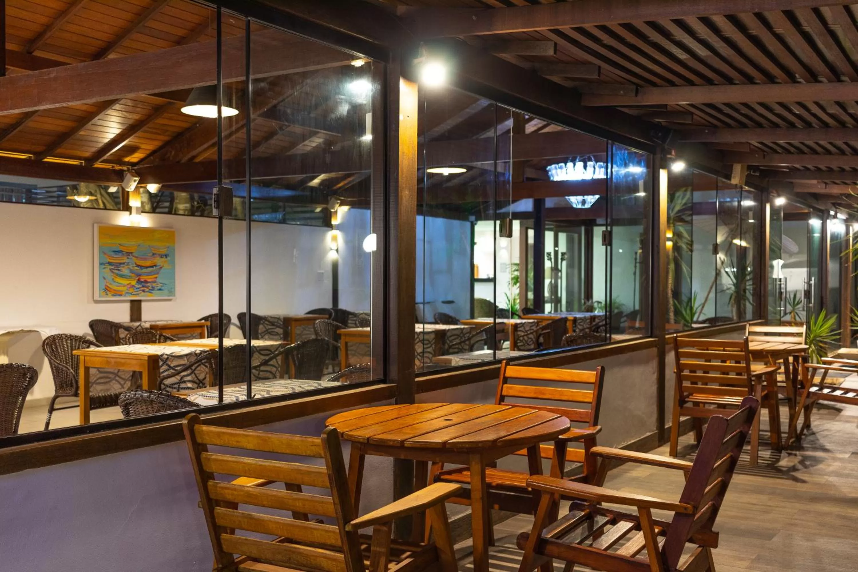 Seating area in Pousada do Timoneiro