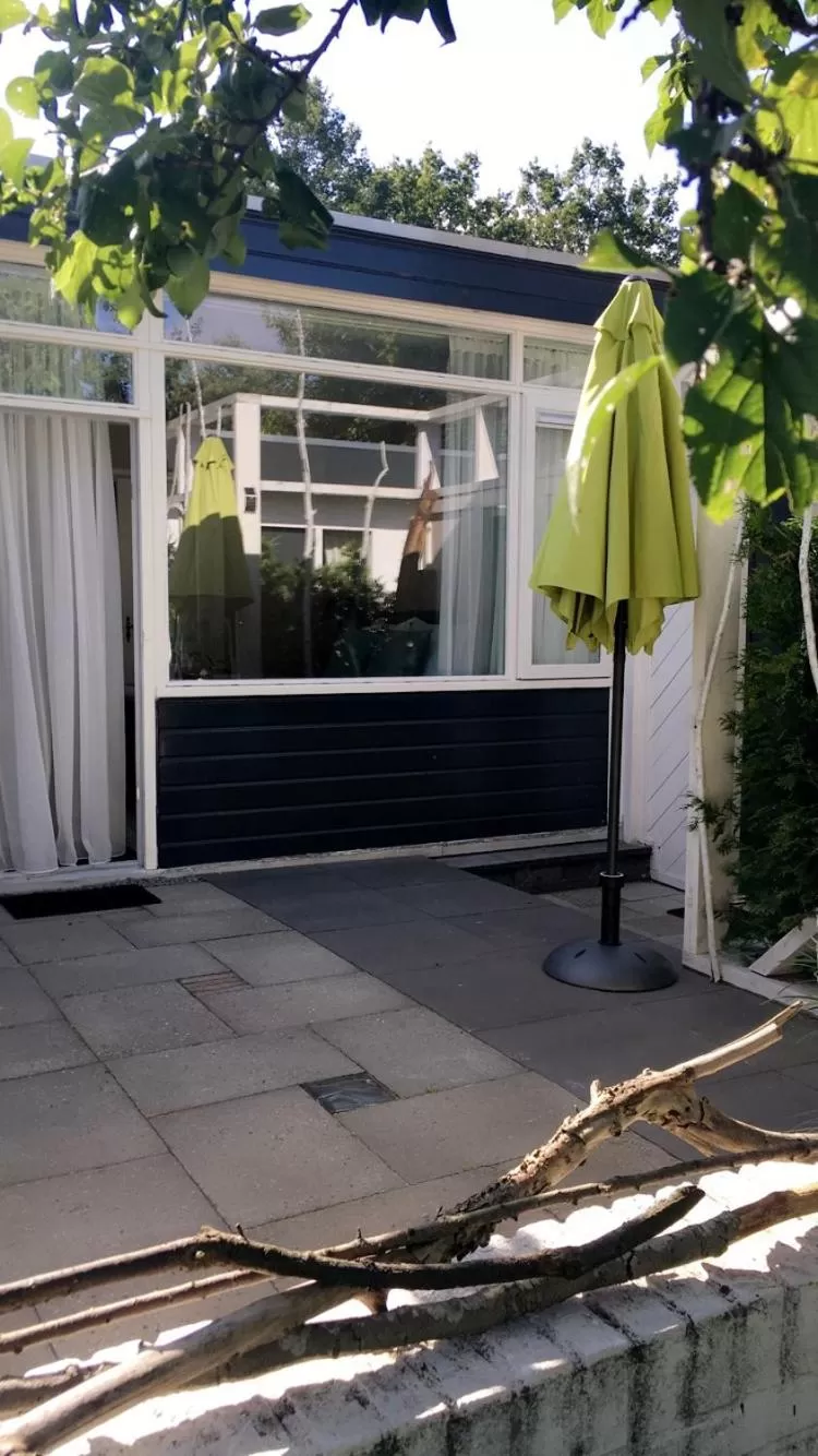 Patio in De Tuinkamer-----Privé diner op de kamer mogelijk!!!