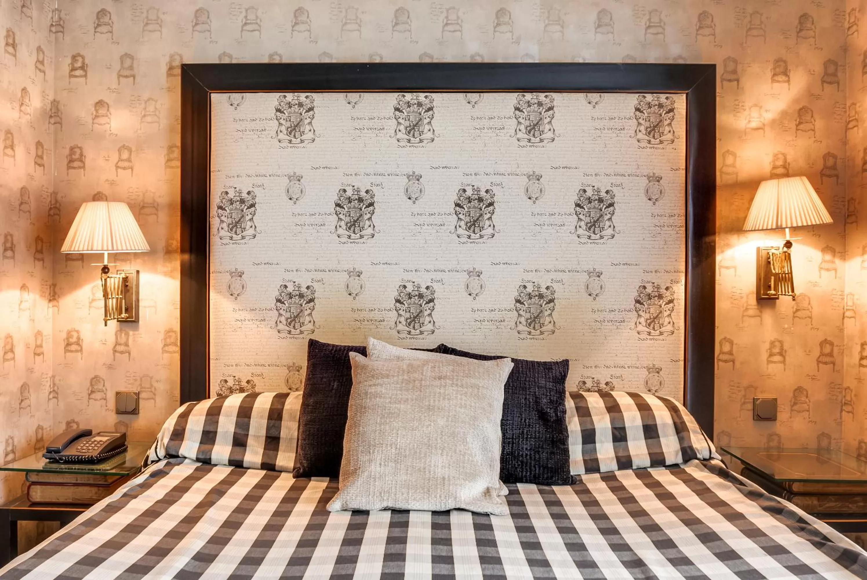 Bed in Villa Lutèce Port Royal