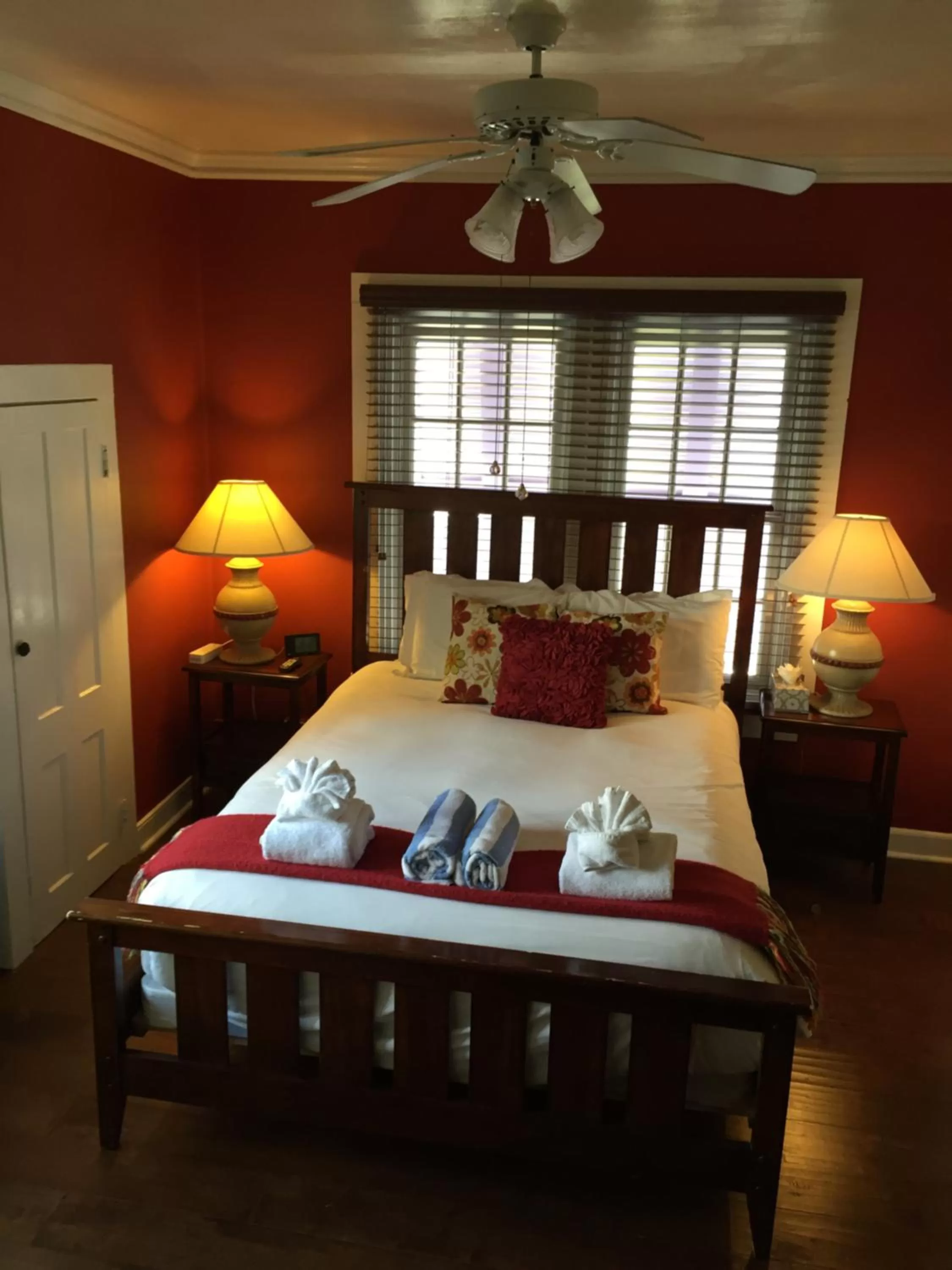 Bed in The Inn on Fleming