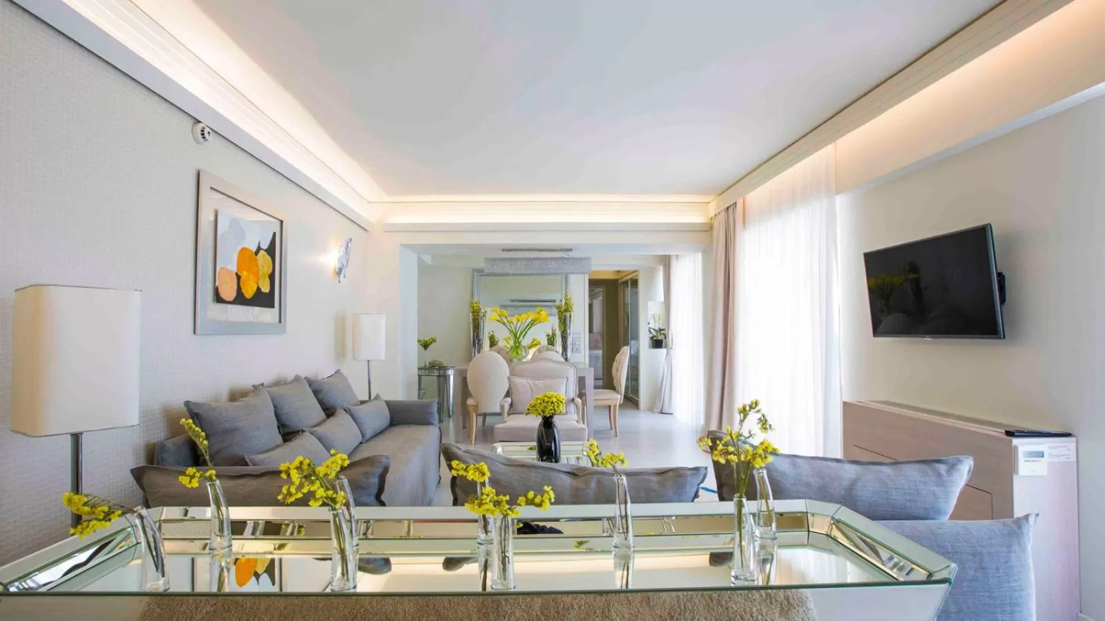 Living room in St George Lycabettus Lifestyle Hotel