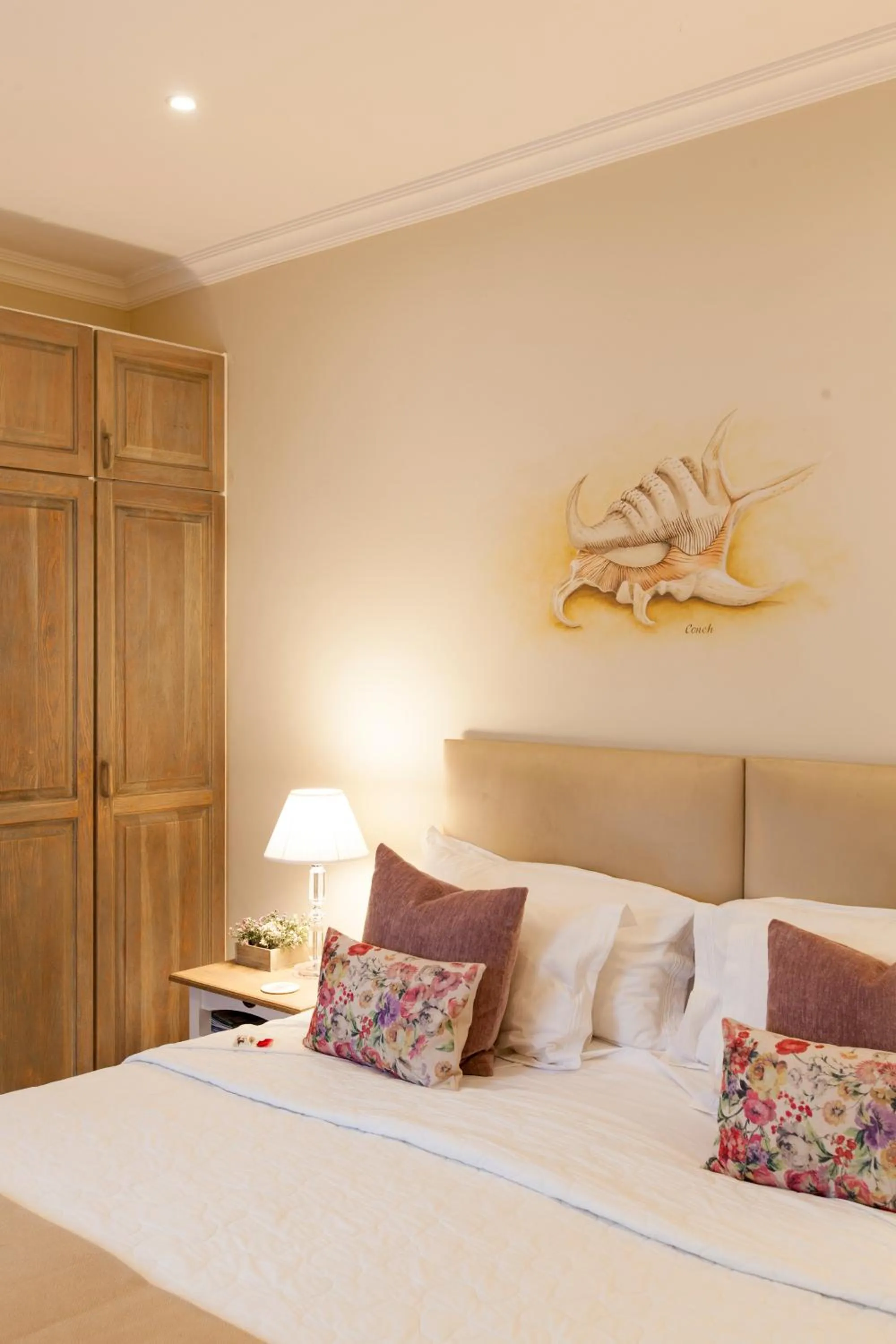 Decorative detail, Bed in Sandals Guest House