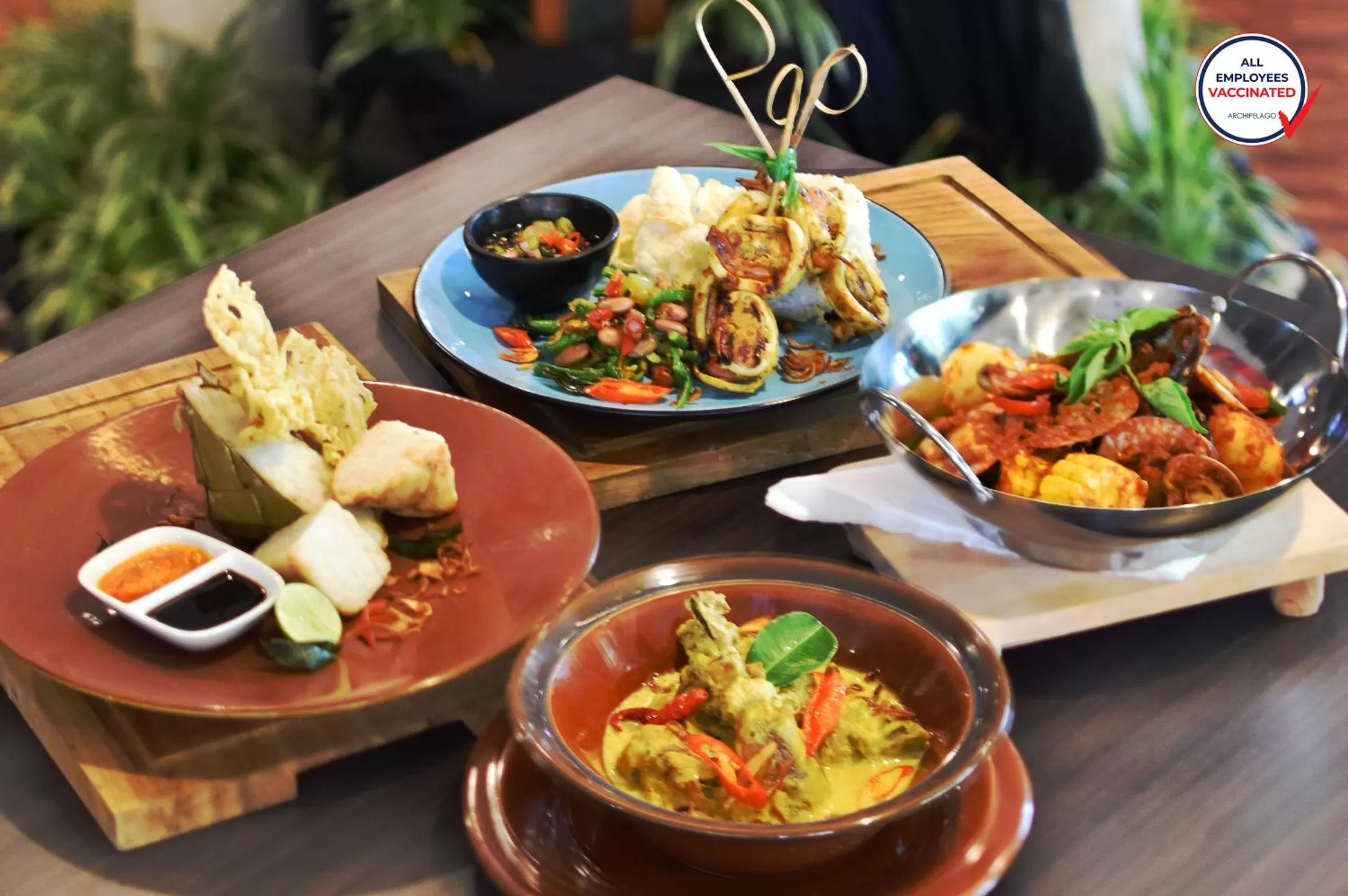 Food and drinks in Aston Denpasar Hotel & Convention