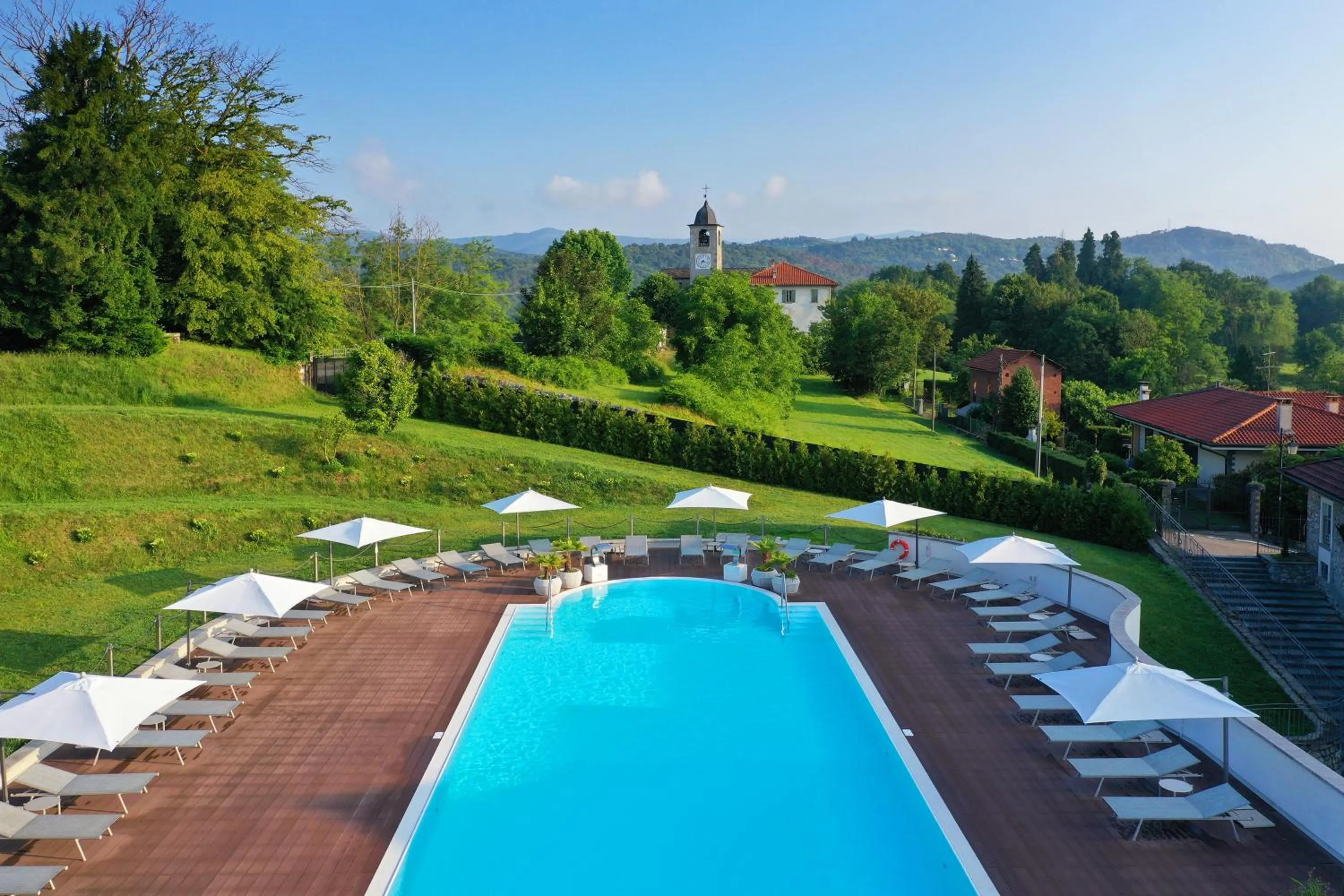Swimming pool in Castello Dal Pozzo Resort Lago Maggiore - Preferred Hotels & Resorts