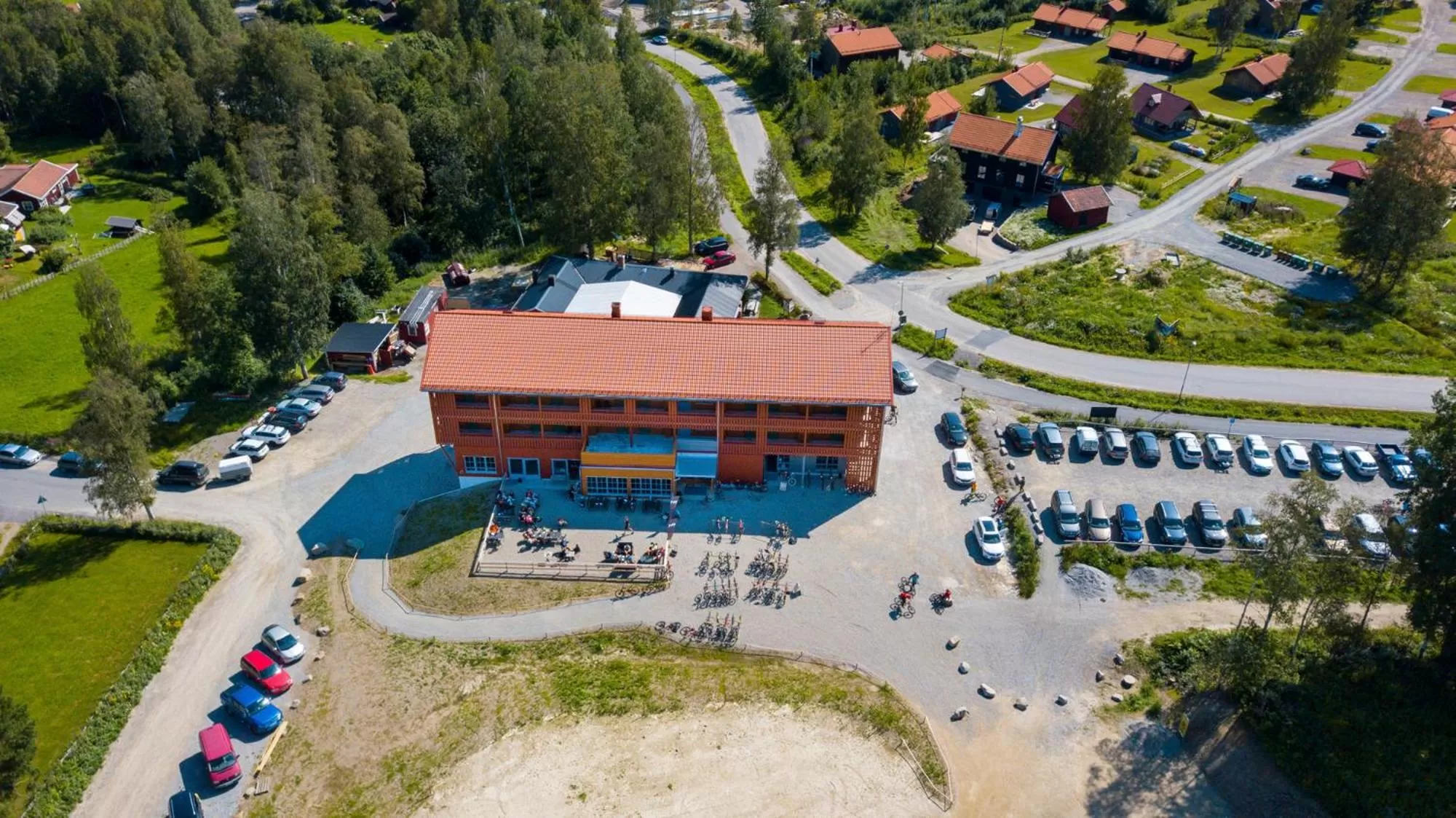 Property building in JBP Hotell