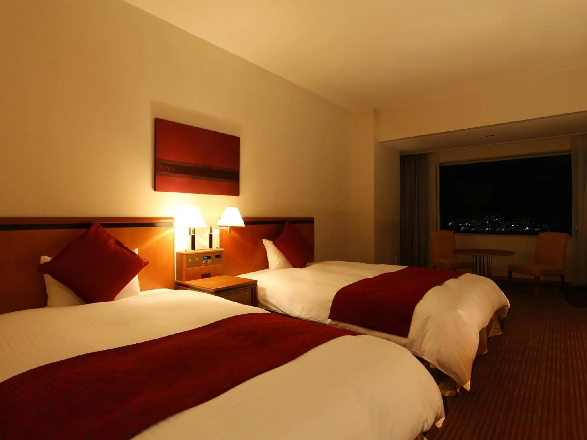 Deluxe Corner Twin Room with Highway View - single occupancy - Smoking in Star Gate Hotel Kansai Airport