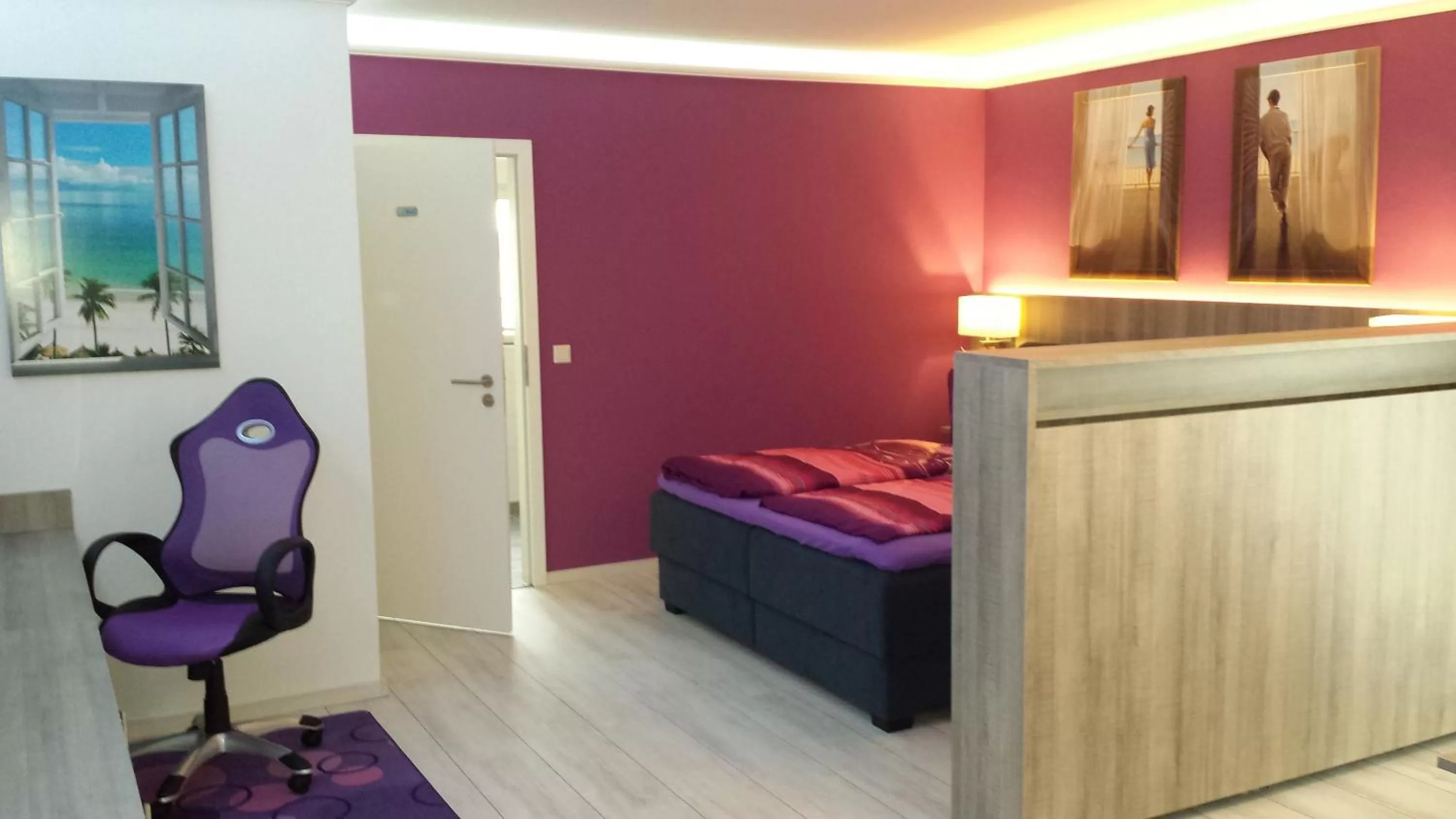 Bedroom, Bed in Hotel Garden