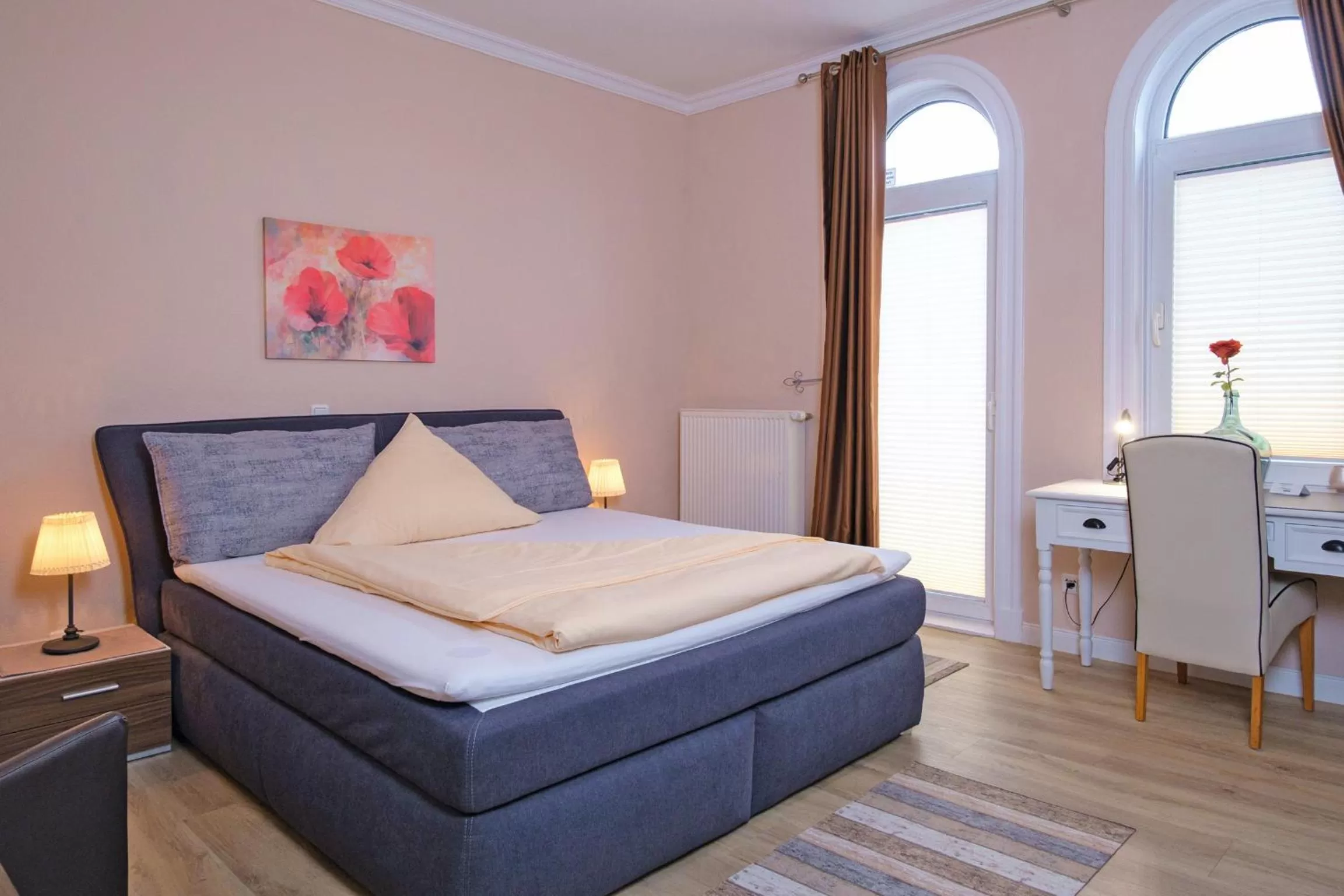 Photo of the whole room, Bed in Hotel-Restaurant Holsteiner Hof