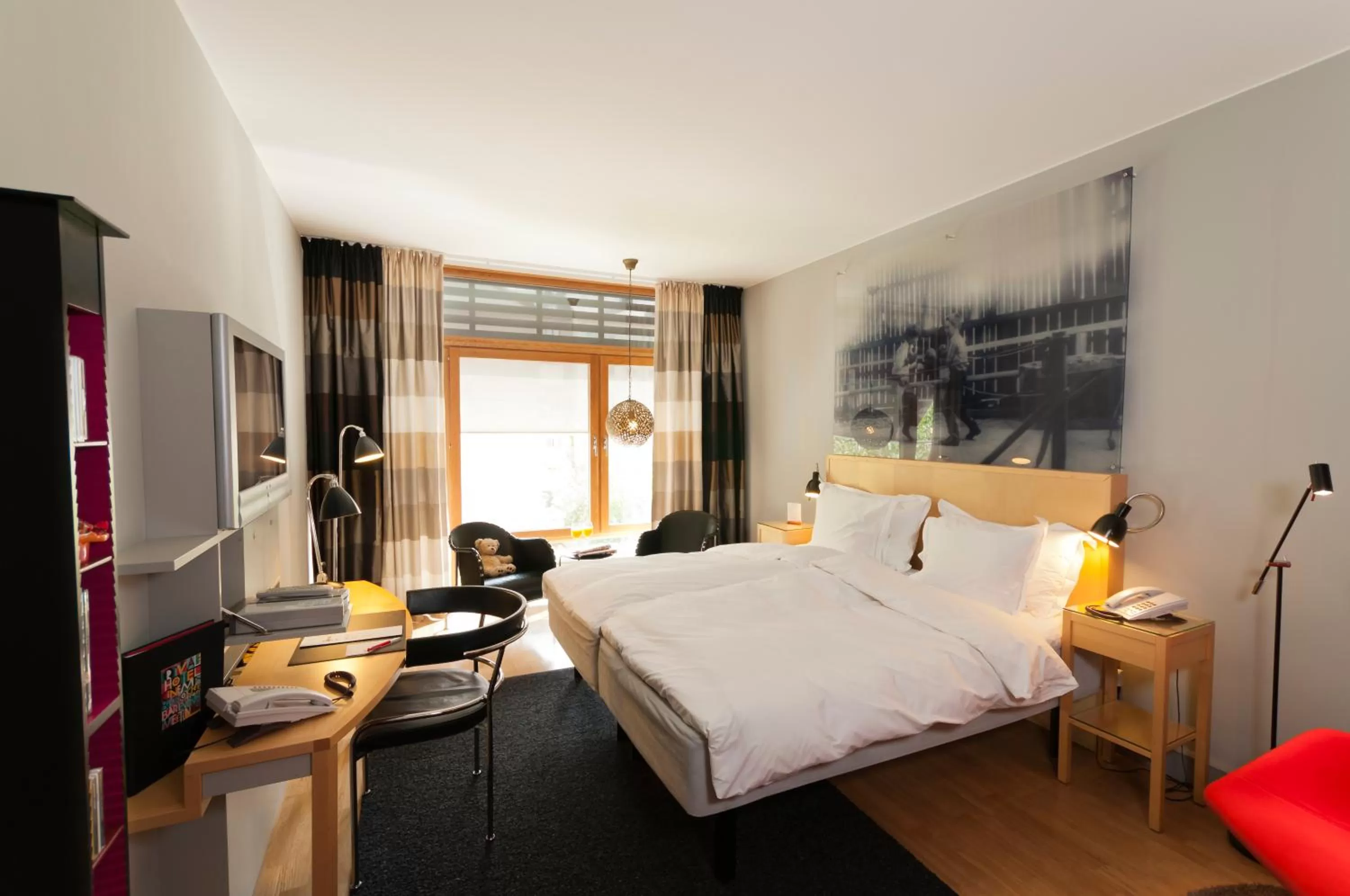 Photo of the whole room, Bed in Hotel Rival