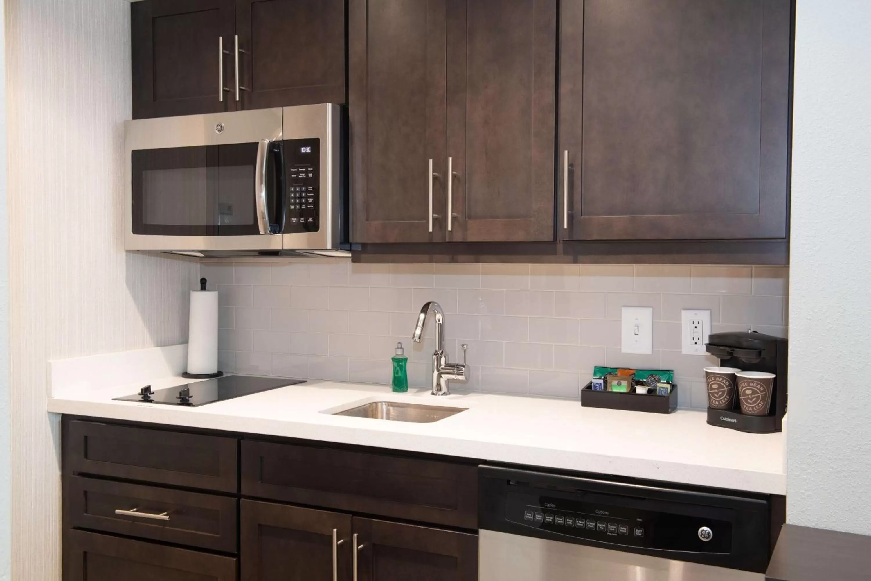 Kitchen or kitchenette in Homewood Suites By Hilton North Charleston
