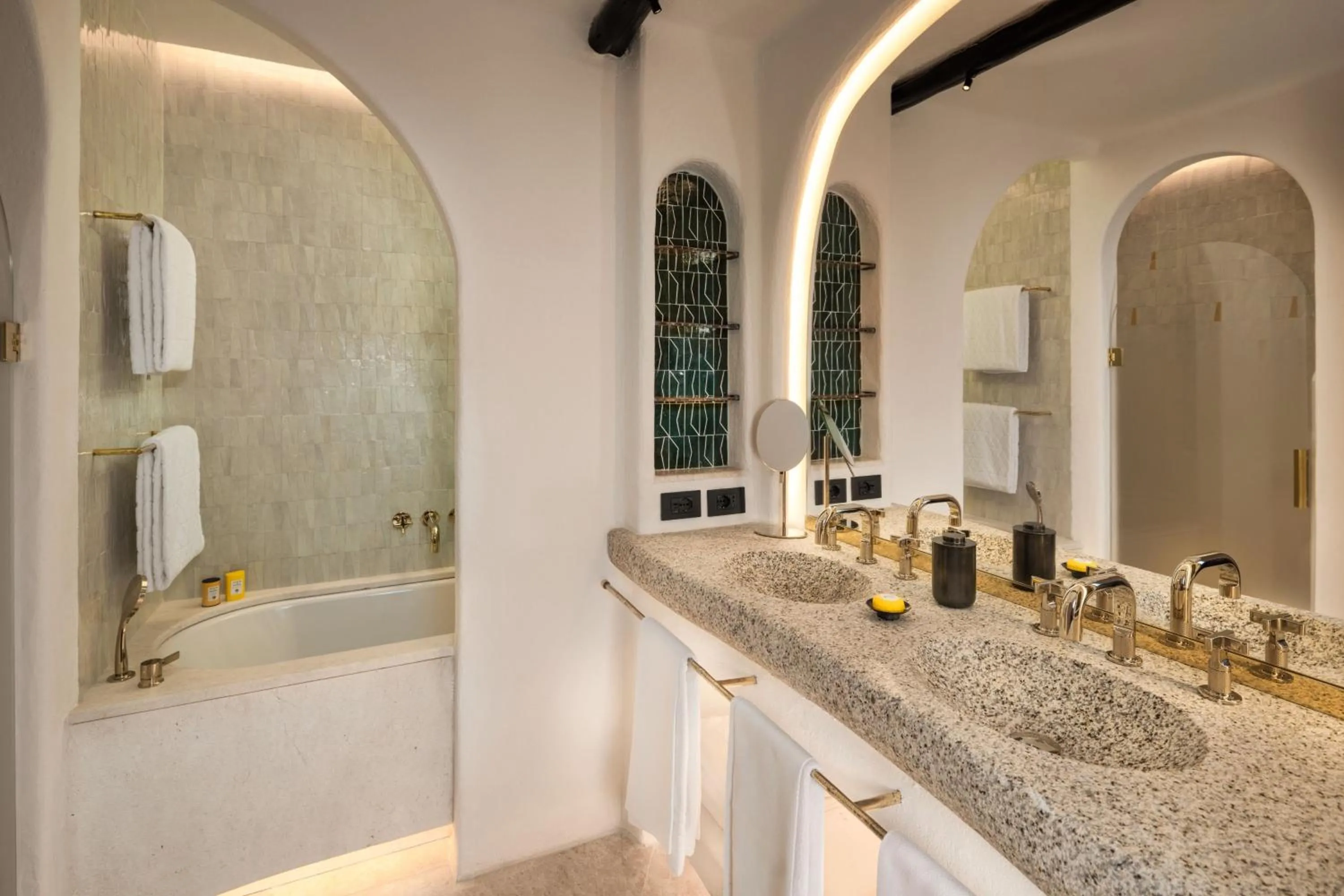 Bathroom in Hotel Cala di Volpe, a Luxury Collection Hotel, Costa Smeralda