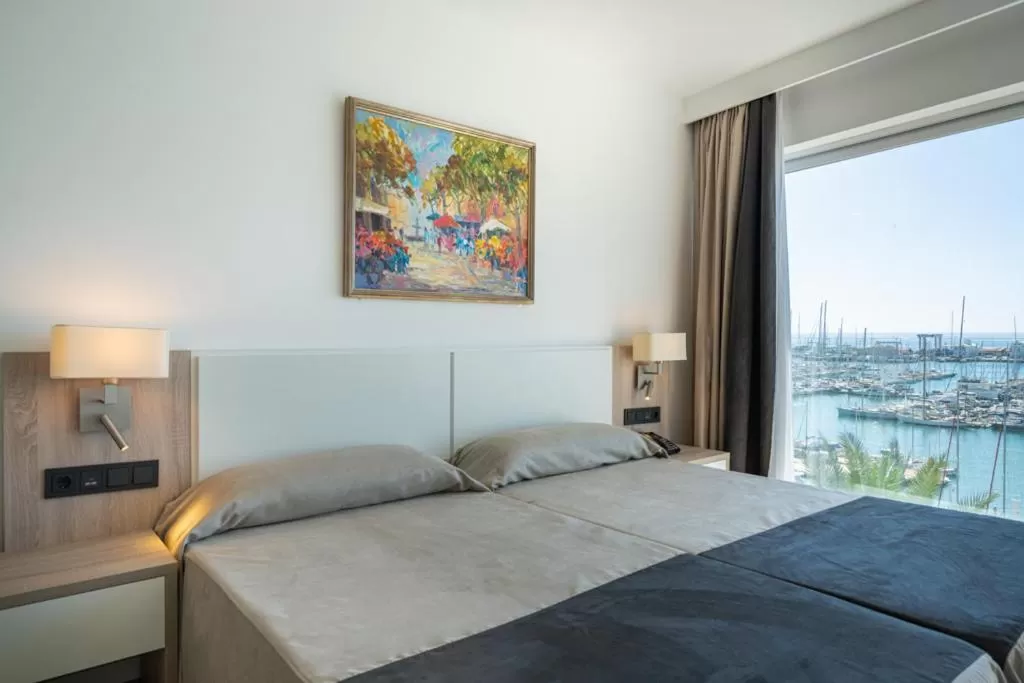 Bed in Hotel Mirador