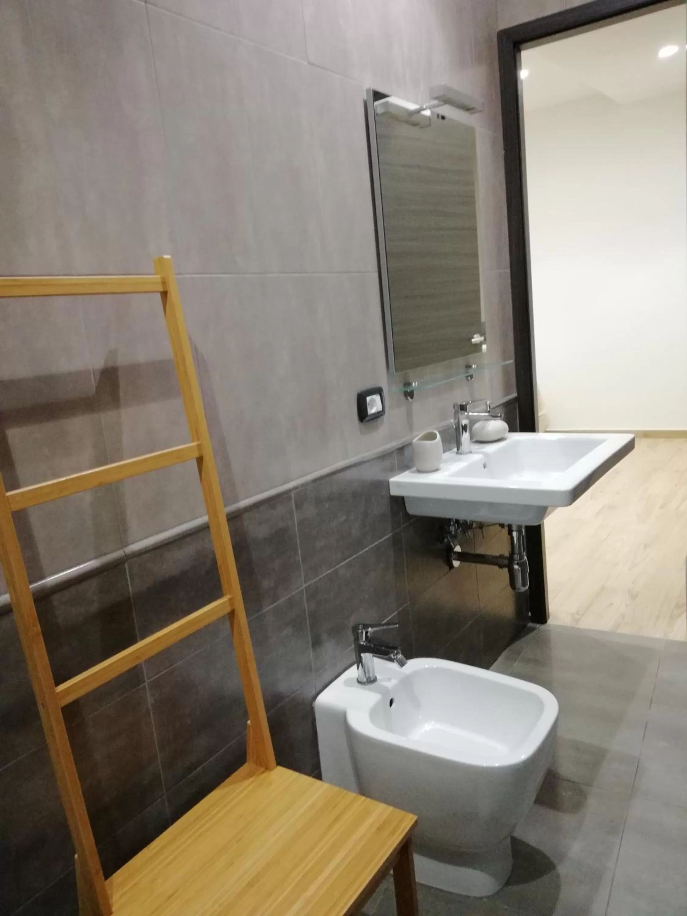 Bathroom in B&B Controtempo