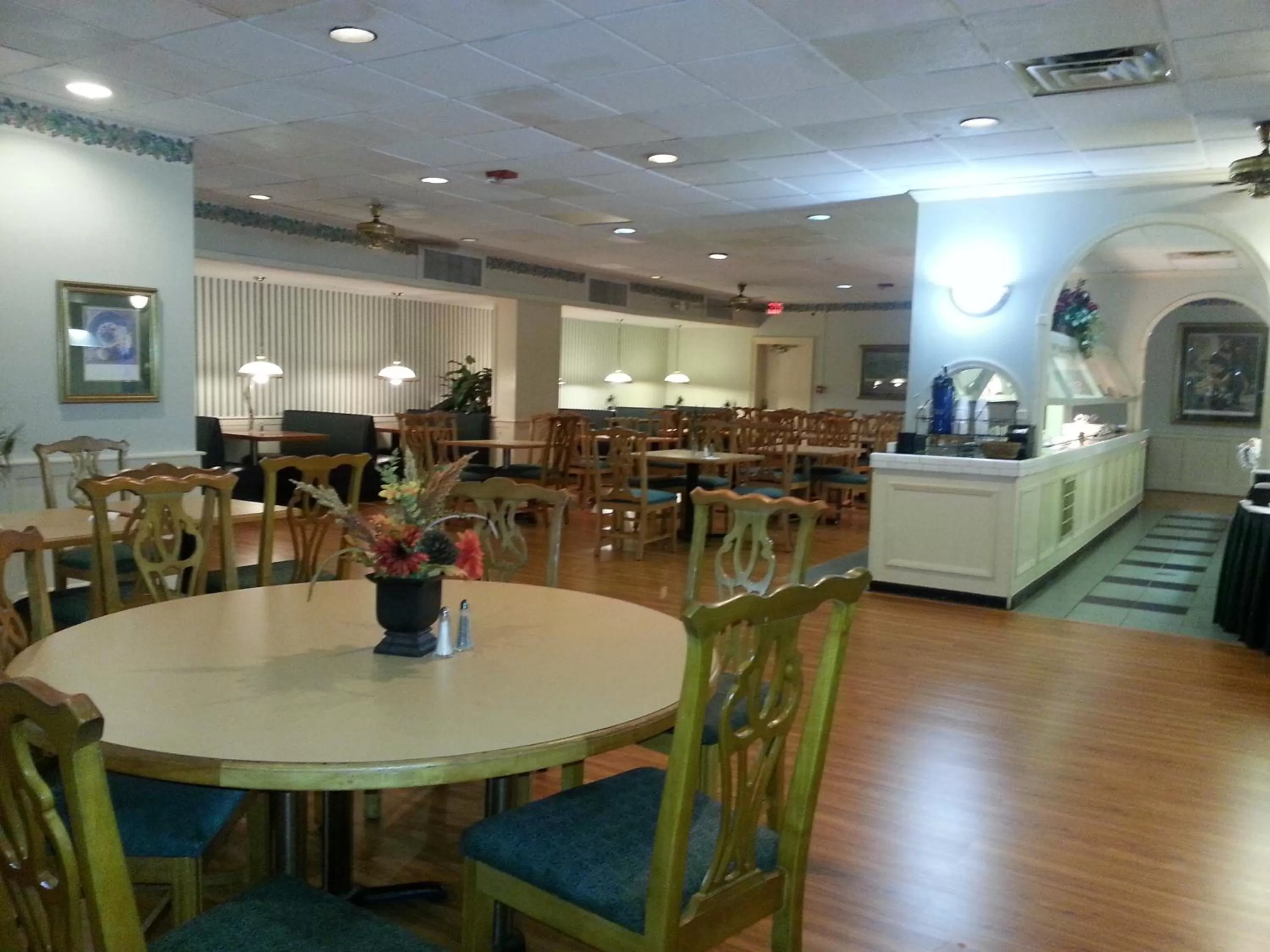 Restaurant/places to eat in Clarion Inn Southern Pines - Pinehurst