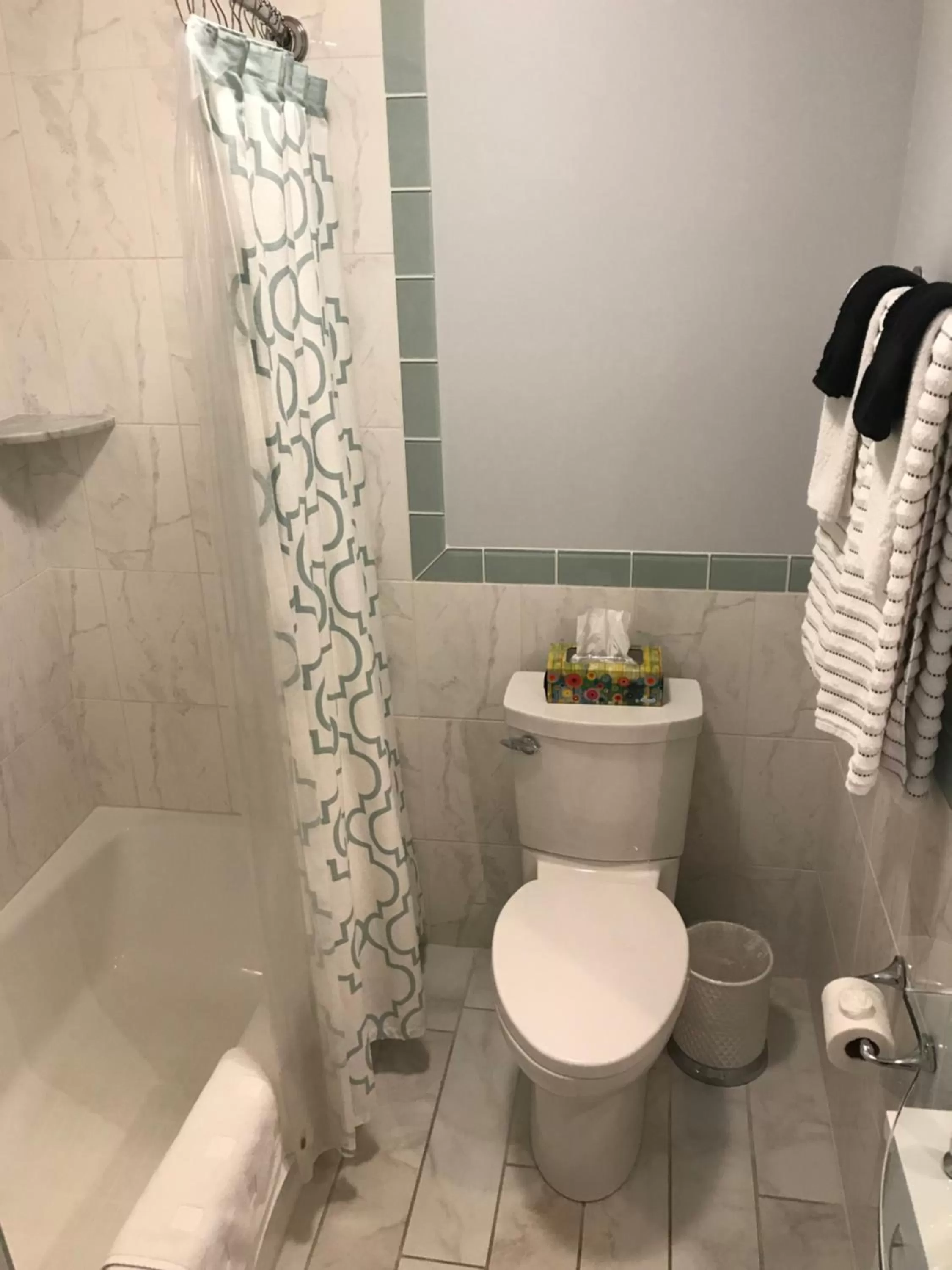 Shower in Elaine's Cape May Boutique Hotel