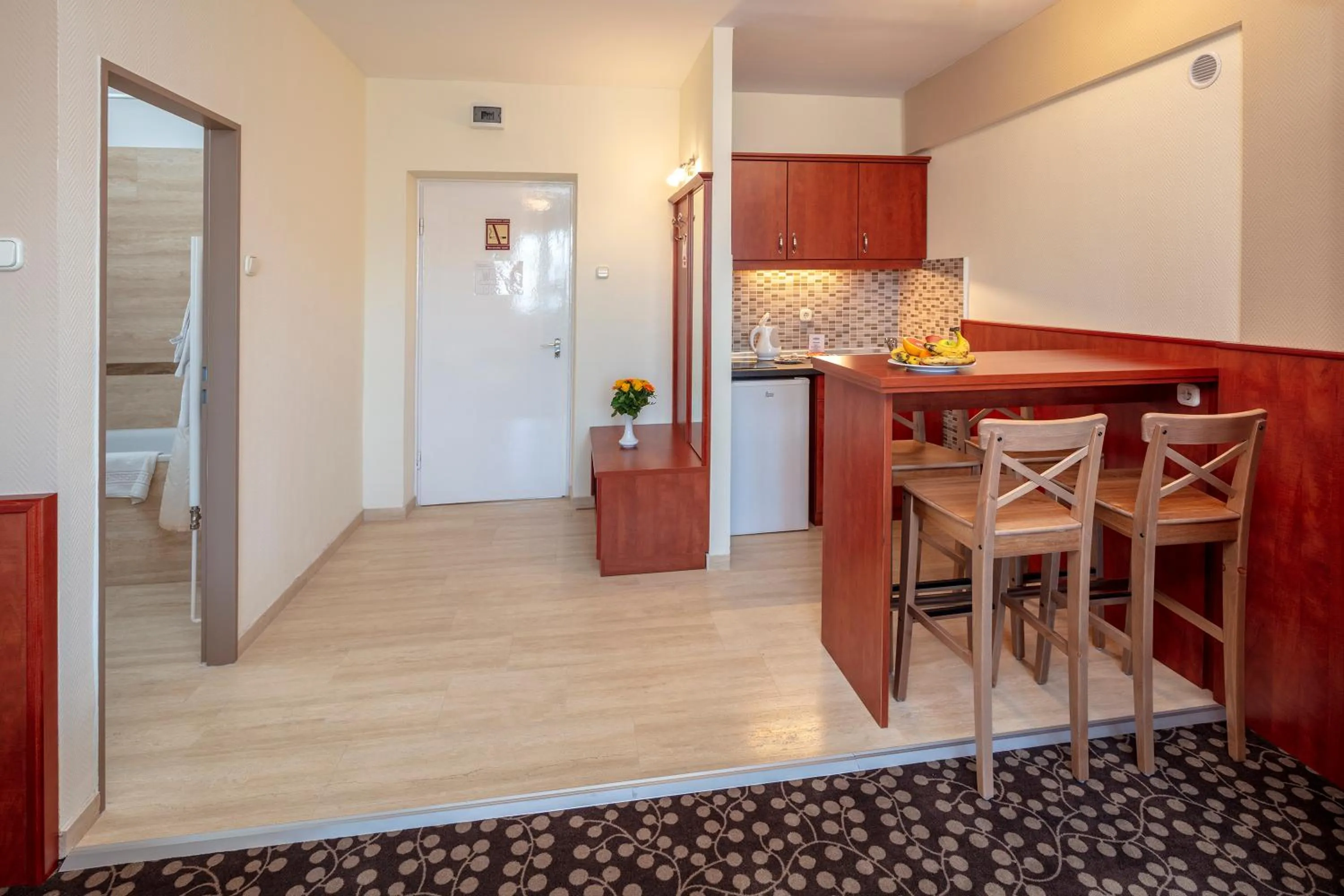 Kitchen or kitchenette in Hotel Charles