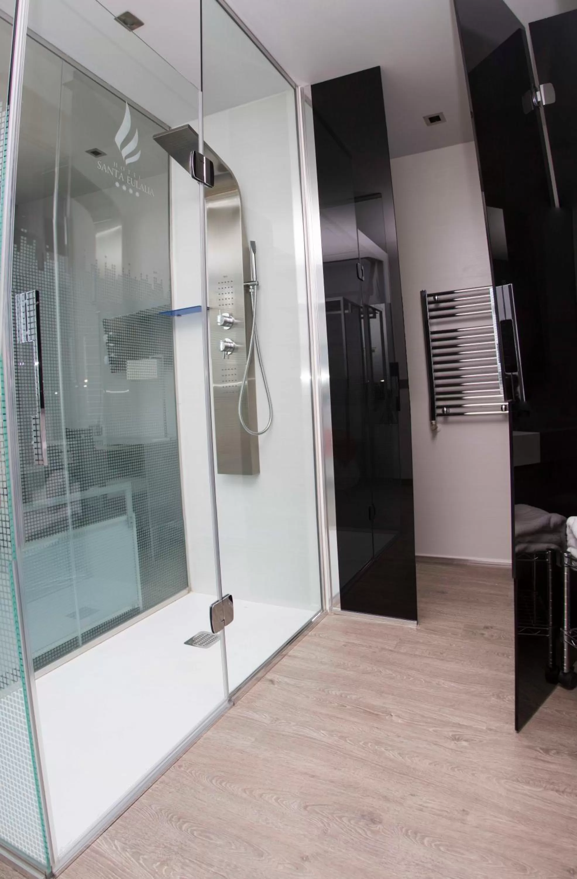 Shower in Hotel Santa Eulalia