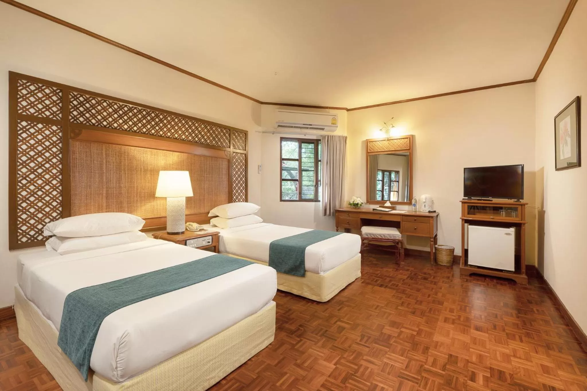 Shower, Bed in Regent - Chalet, Hua Hin