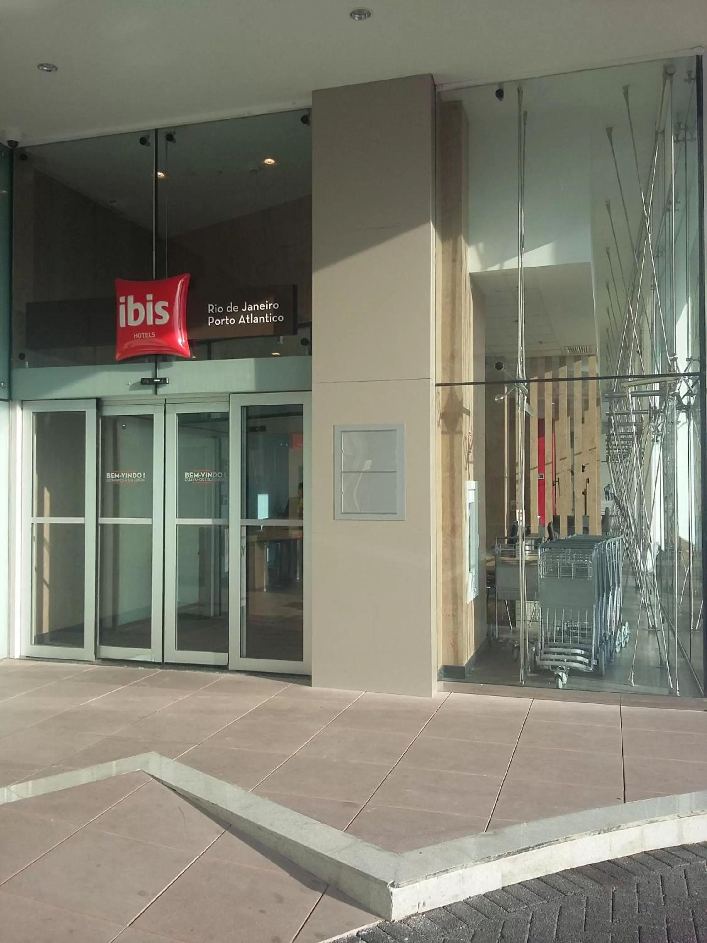 Facade/entrance in ibis Rio Porto Atlantico