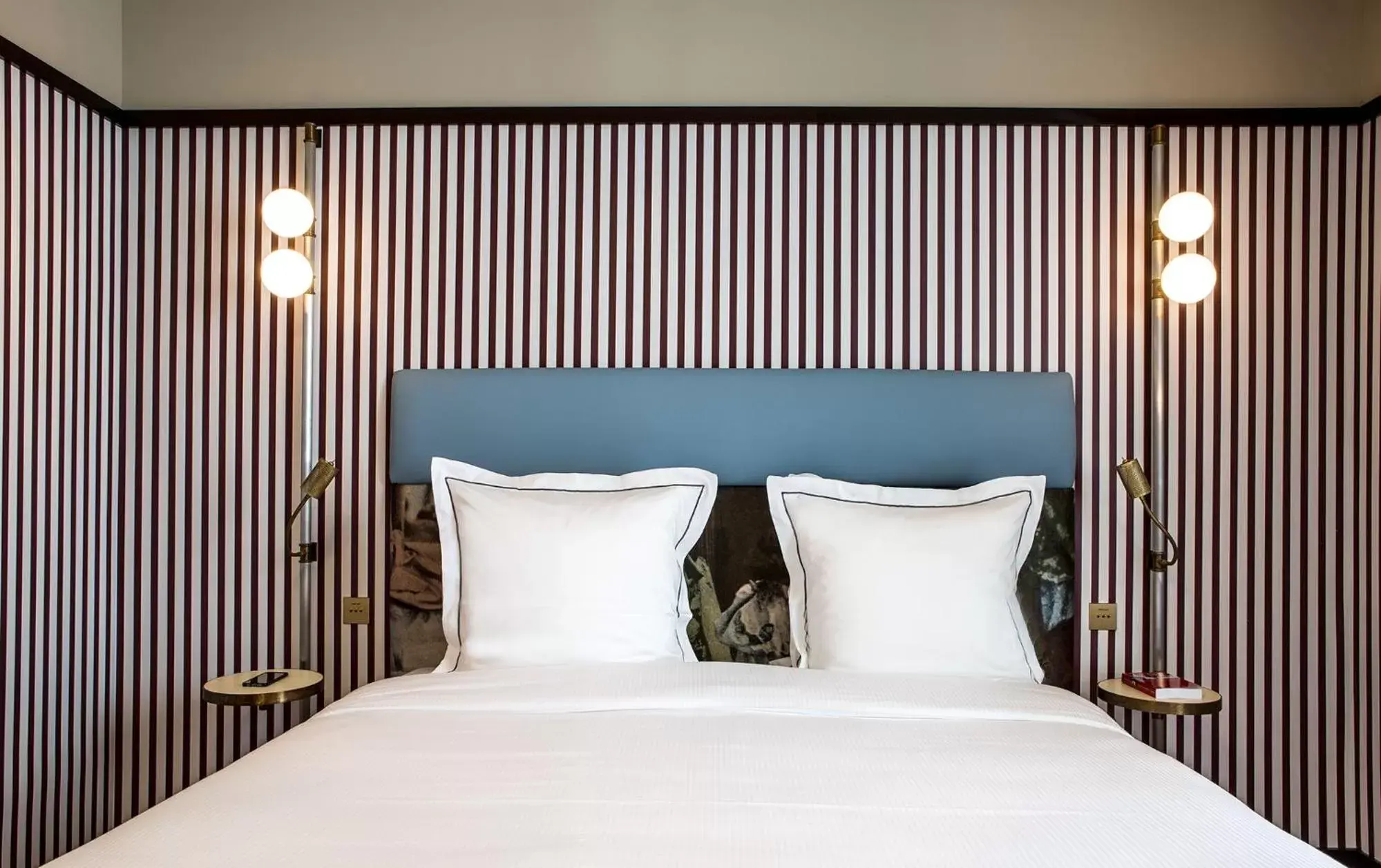 Two Connecting Double Rooms in Hôtel du Rond-point des Champs-Élysées - Esprit de France Two Connecting Double Rooms in Hôtel du Rond-point des Champs-Élysées - Esprit de France