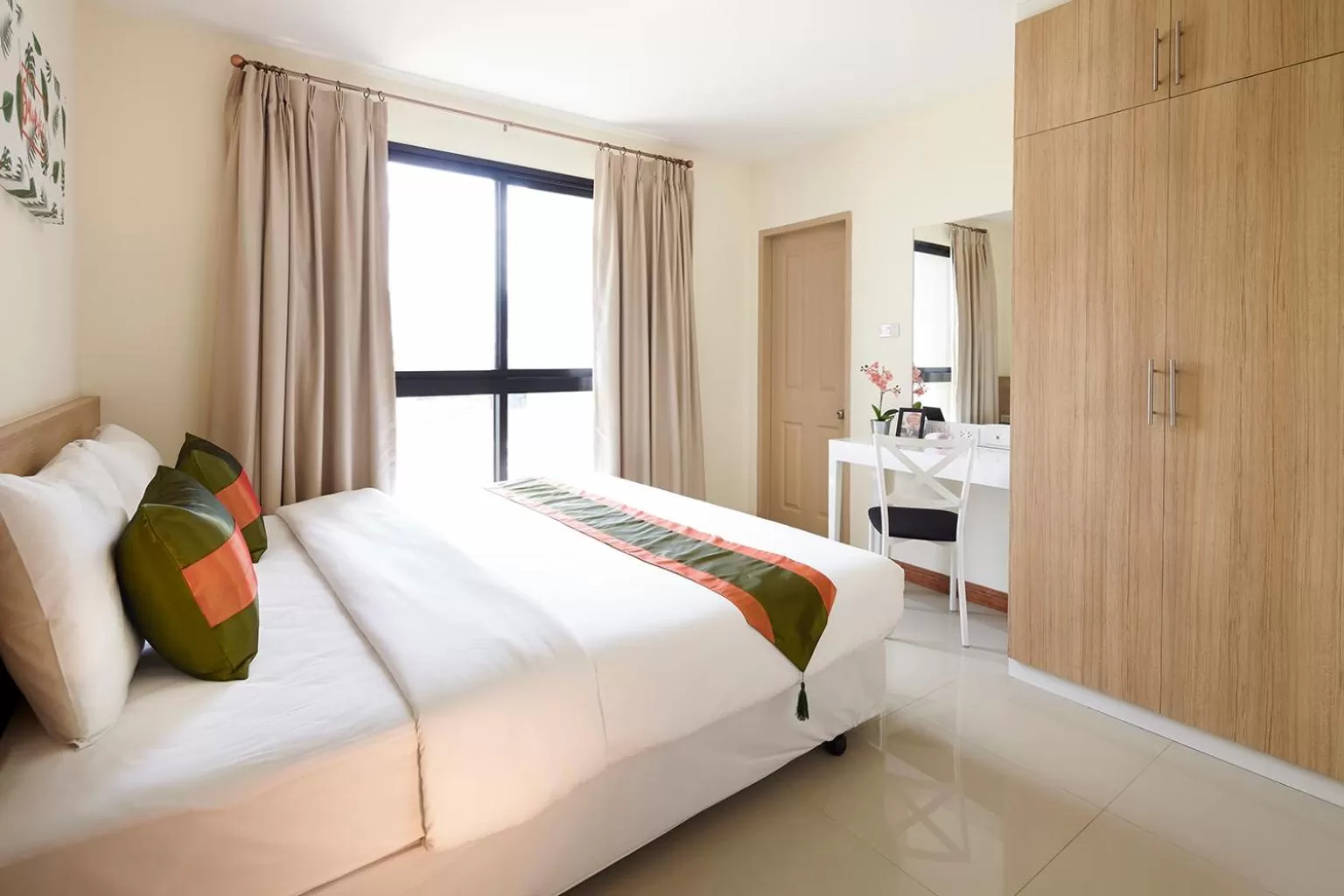 Bed in The Plimplace Hotel