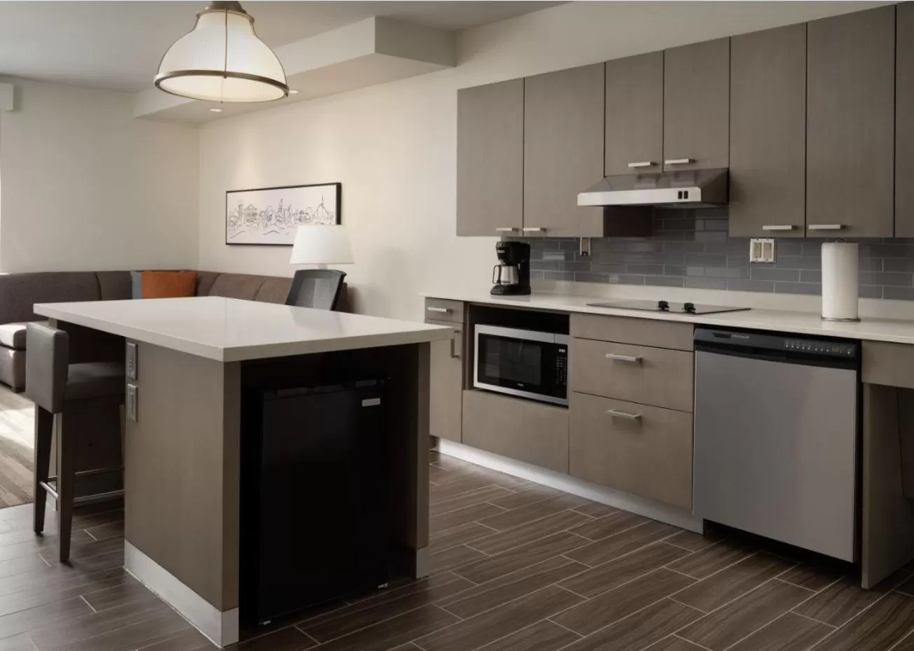 Kitchen or kitchenette in Hyatt House San Jose Airport