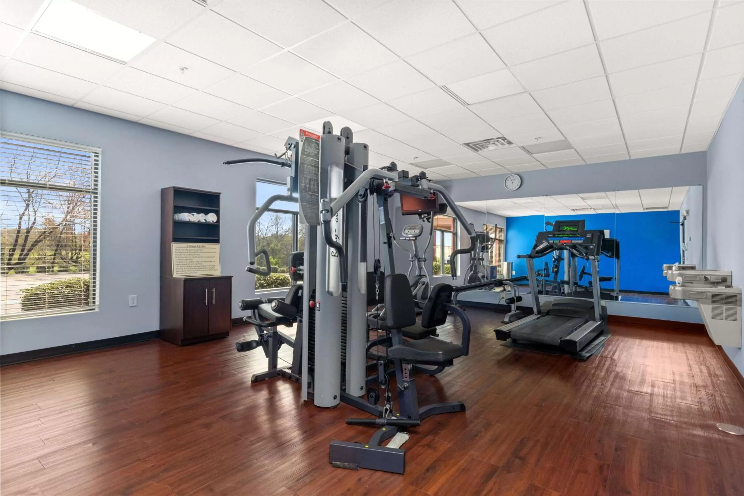 Fitness centre/facilities in Portland Inn & Suites