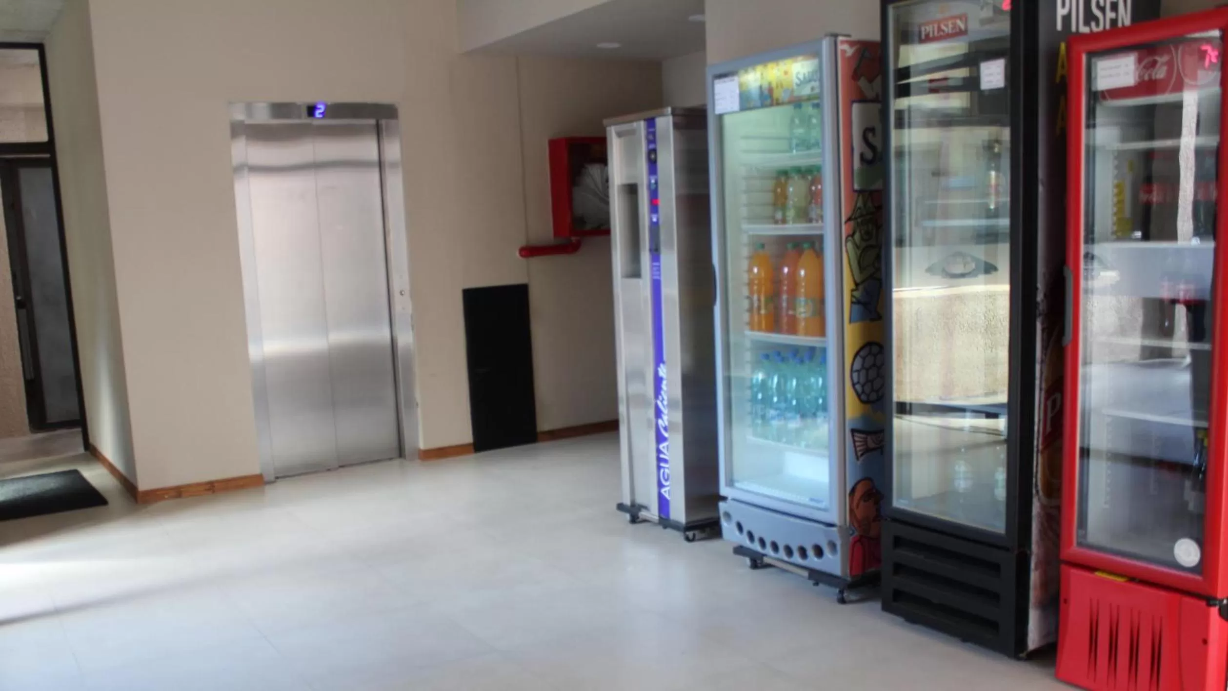 Property building in Hotel Genoves