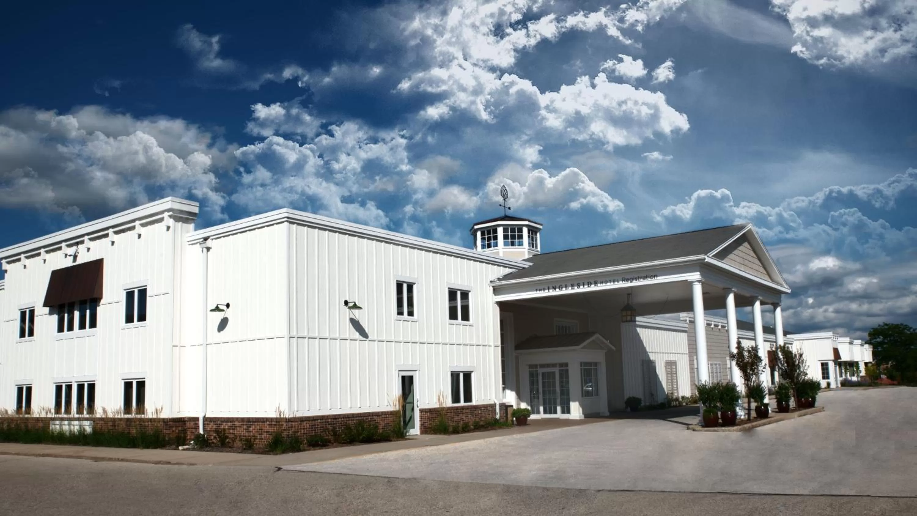 Property building in The Ingleside Hotel