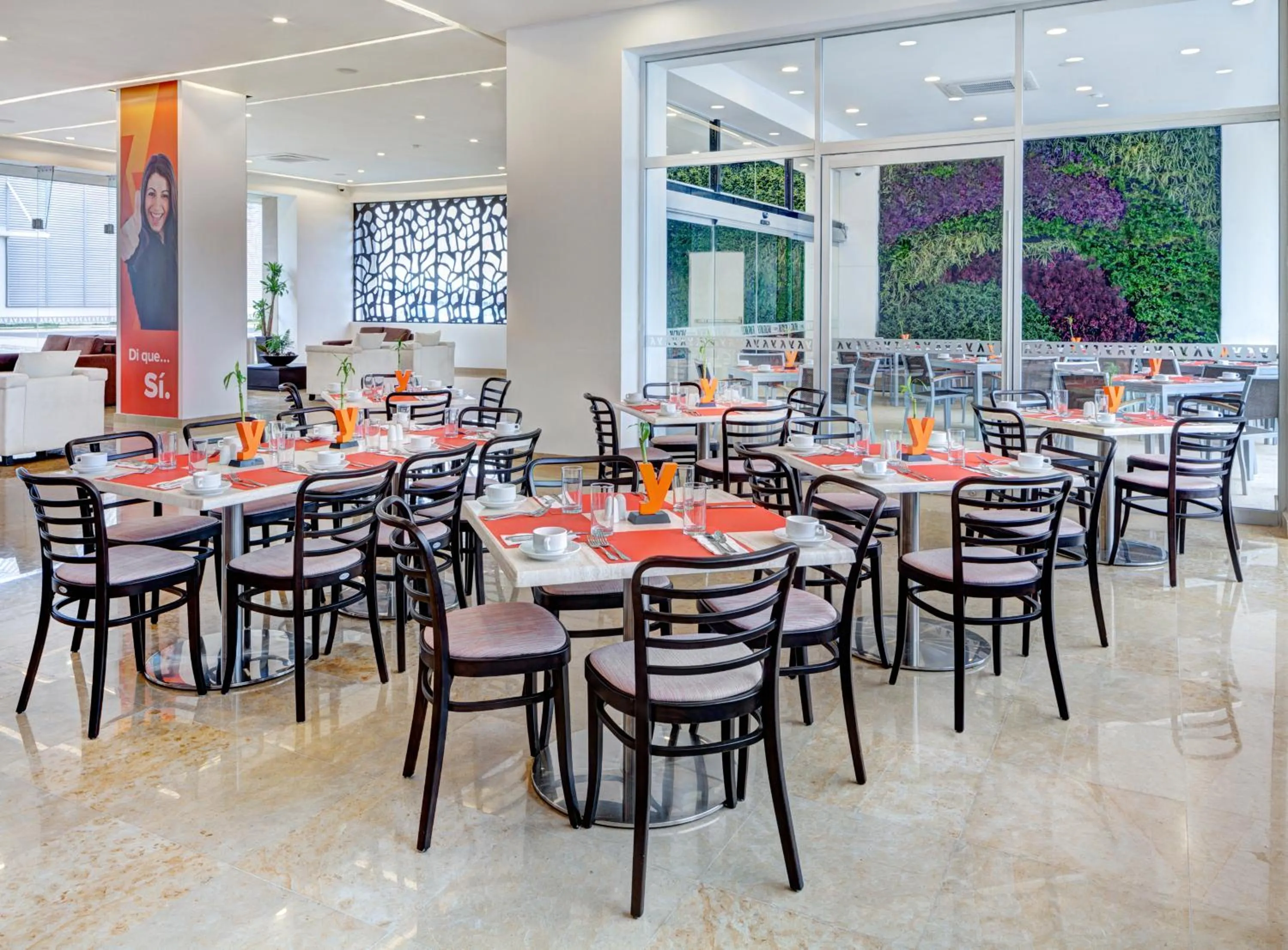 Restaurant/places to eat in Hotel Yes Inn Nuevo Veracruz