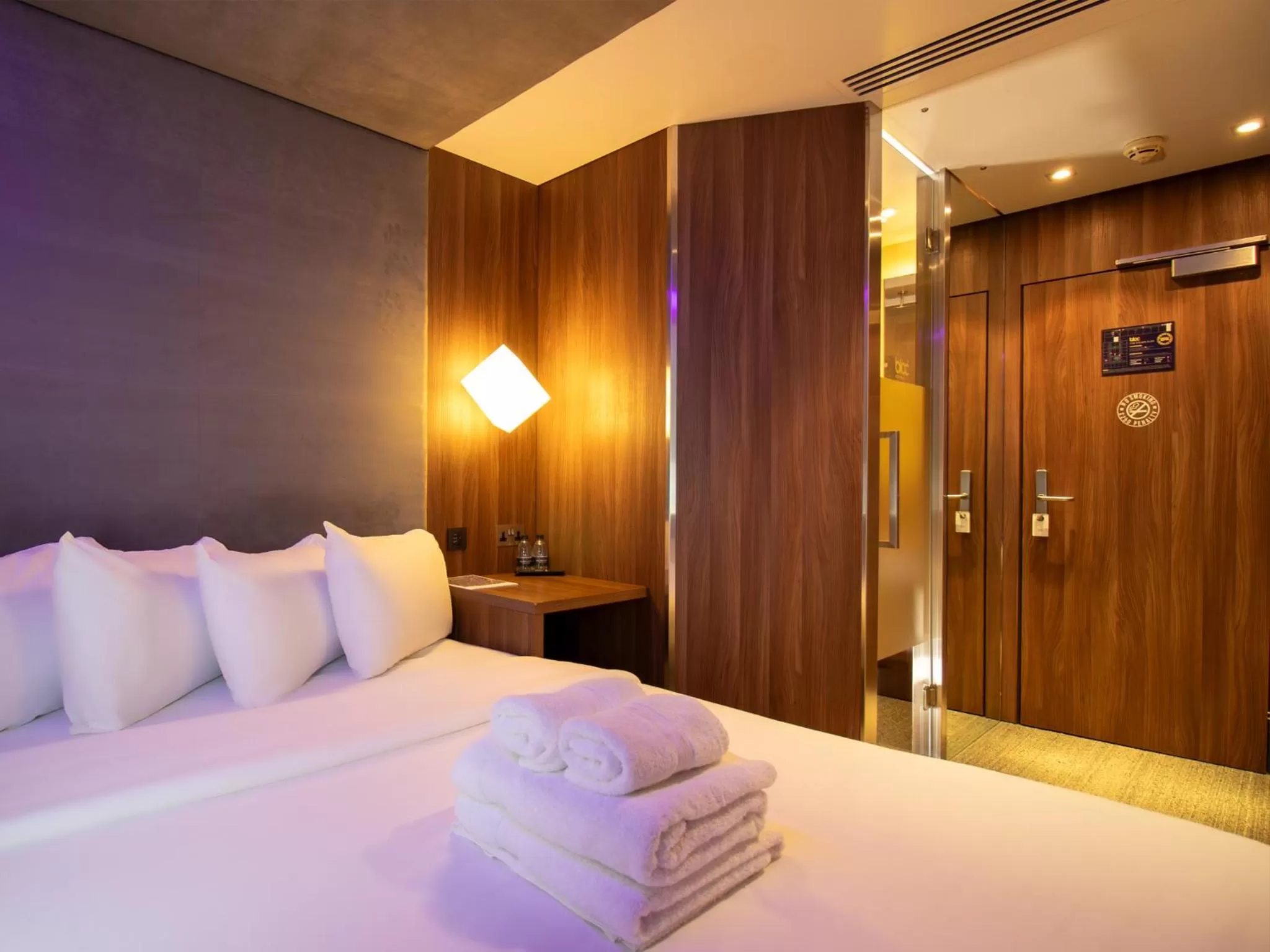 Bedroom, Bed in Bloc Hotel Birmingham