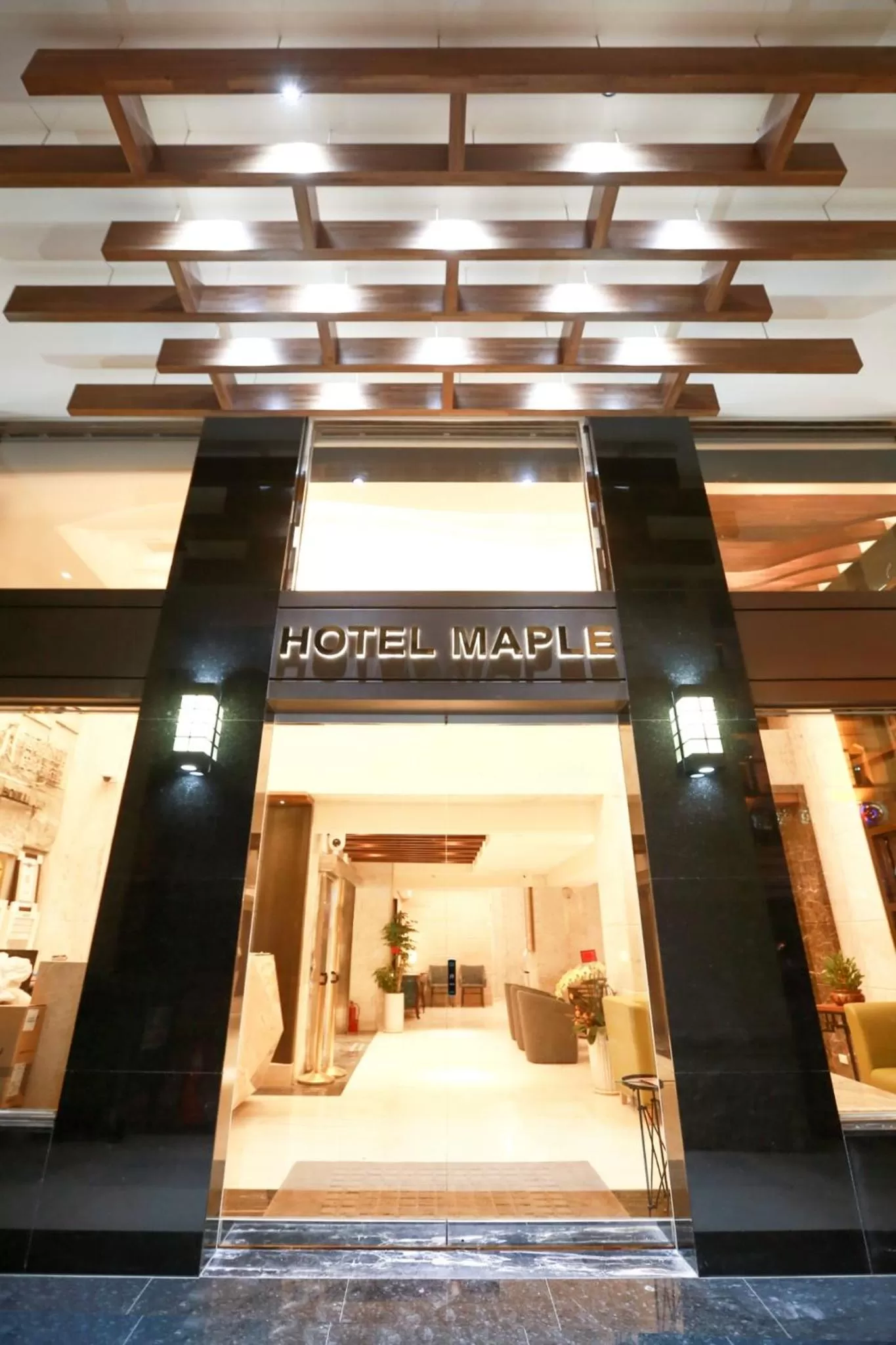 Facade/entrance in Hotel Maple Taiwan Boulevard