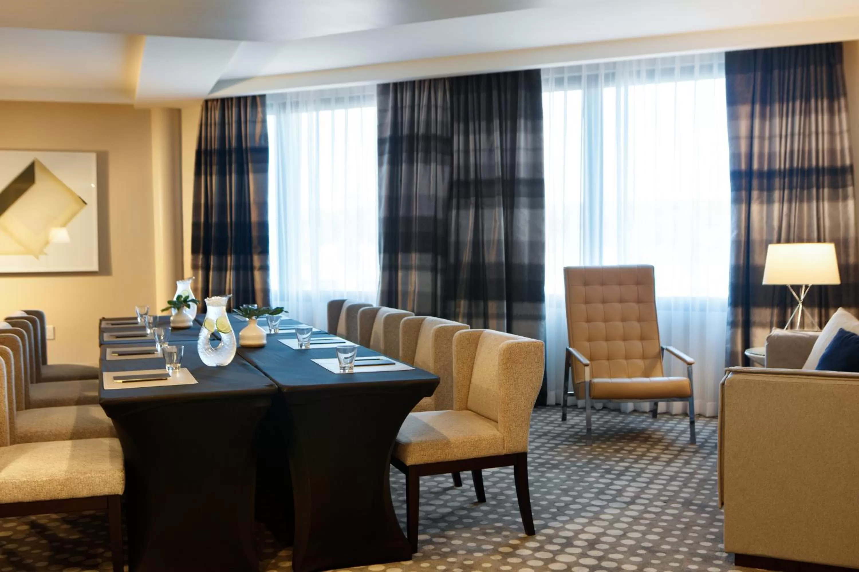 Meeting/conference room in Kimpton Overland Hotel - Atlanta Airport by IHG