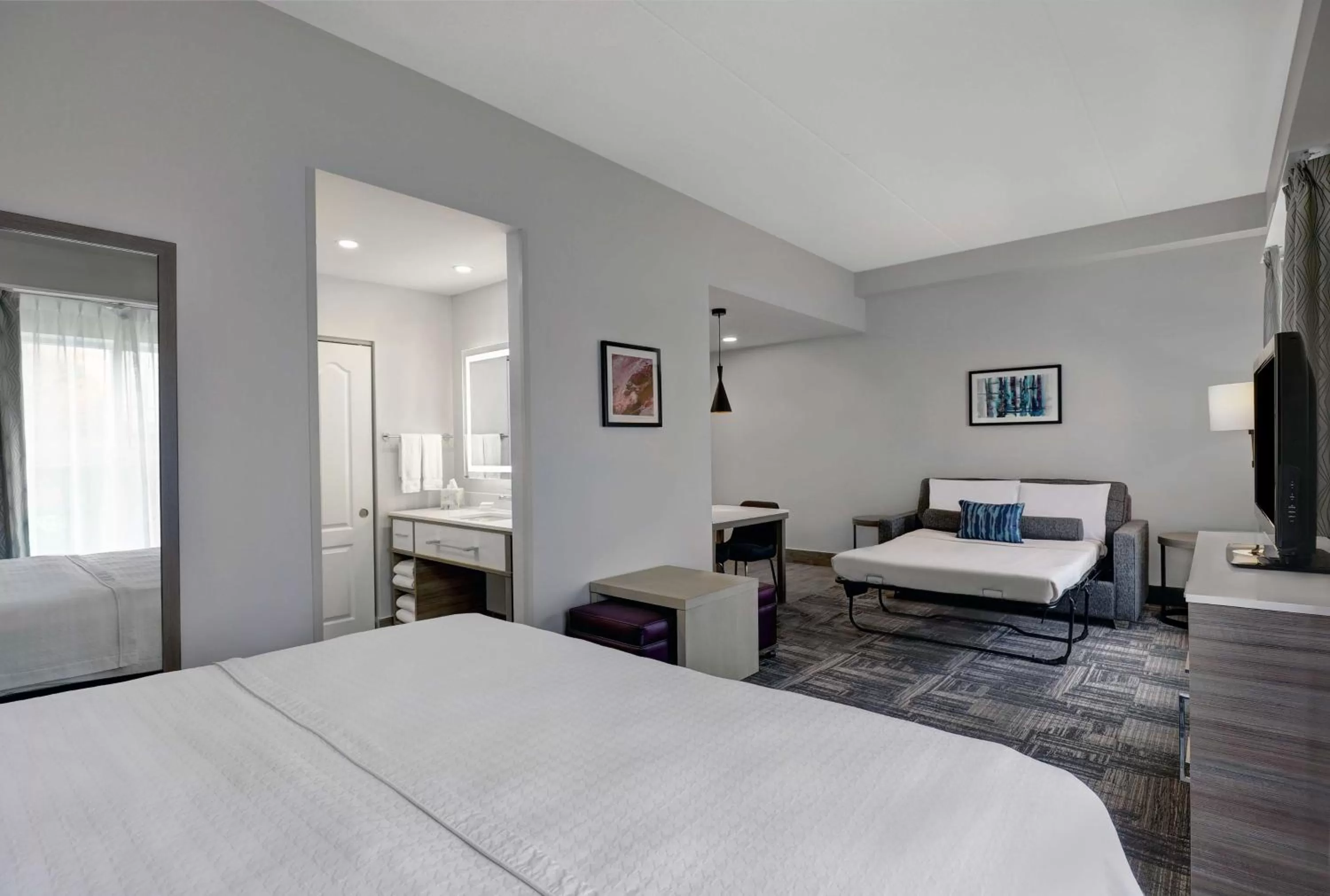 Bed in Homewood Suites by Hilton London Ontario