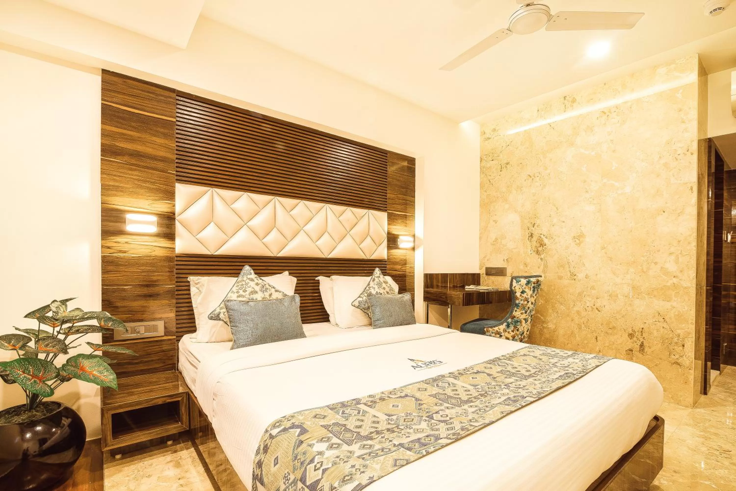 Bedroom, Bed in Hotel Auris & Banquets, Mumbai International Airport