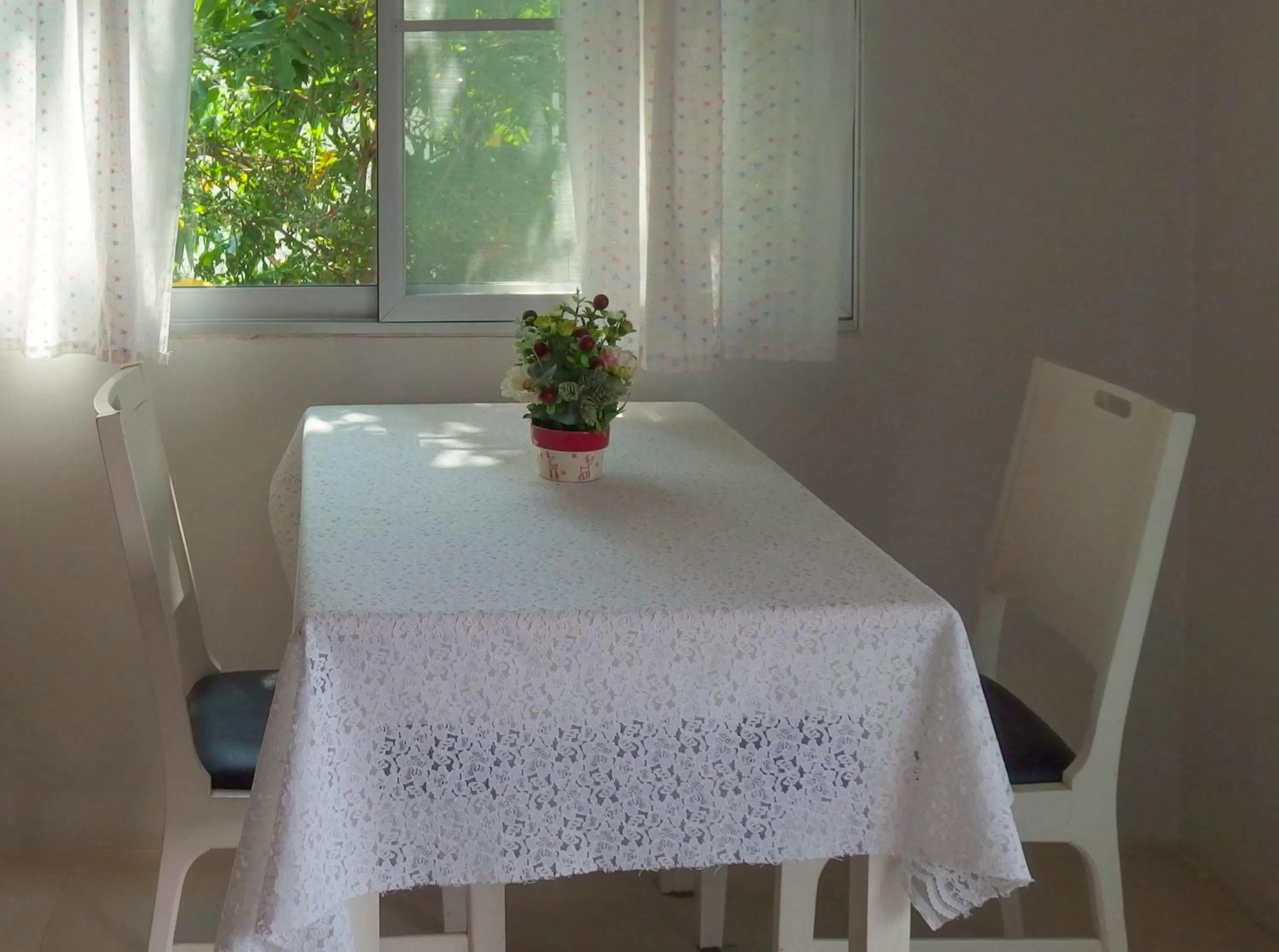 Dining area in Makmai Villa - Rayong