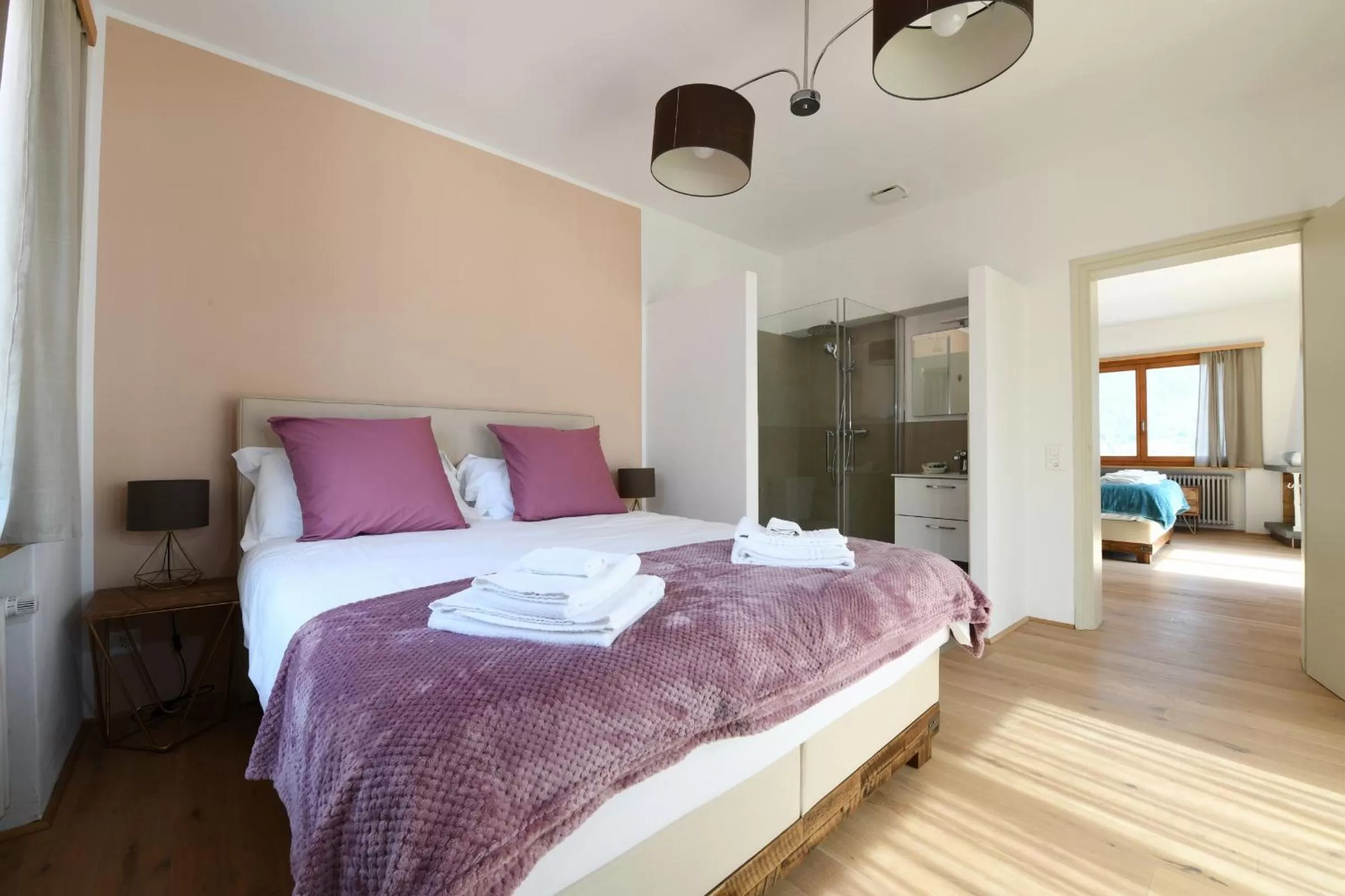 Bed in 7rooms Losone