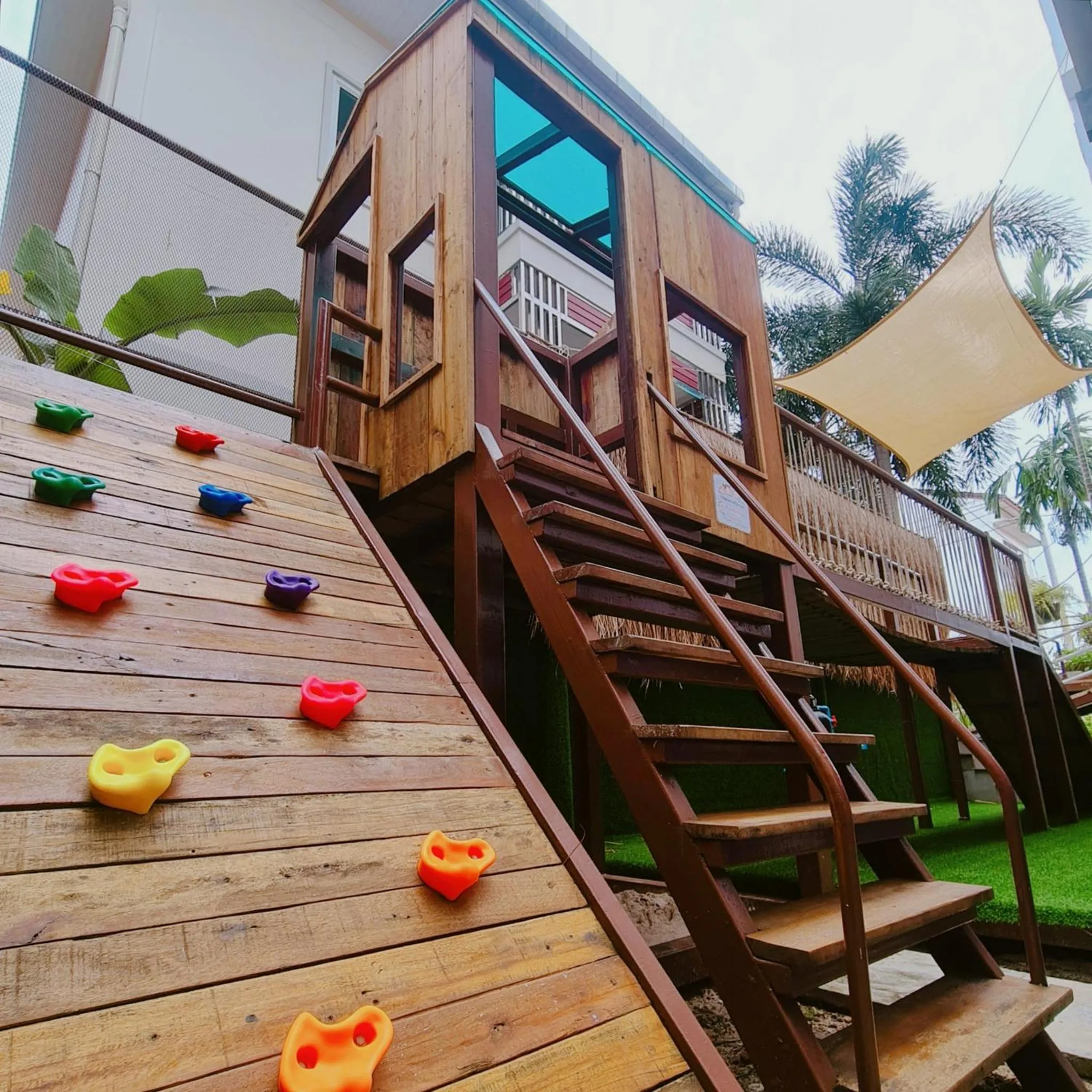 Activities in Crystal Jade Hotel