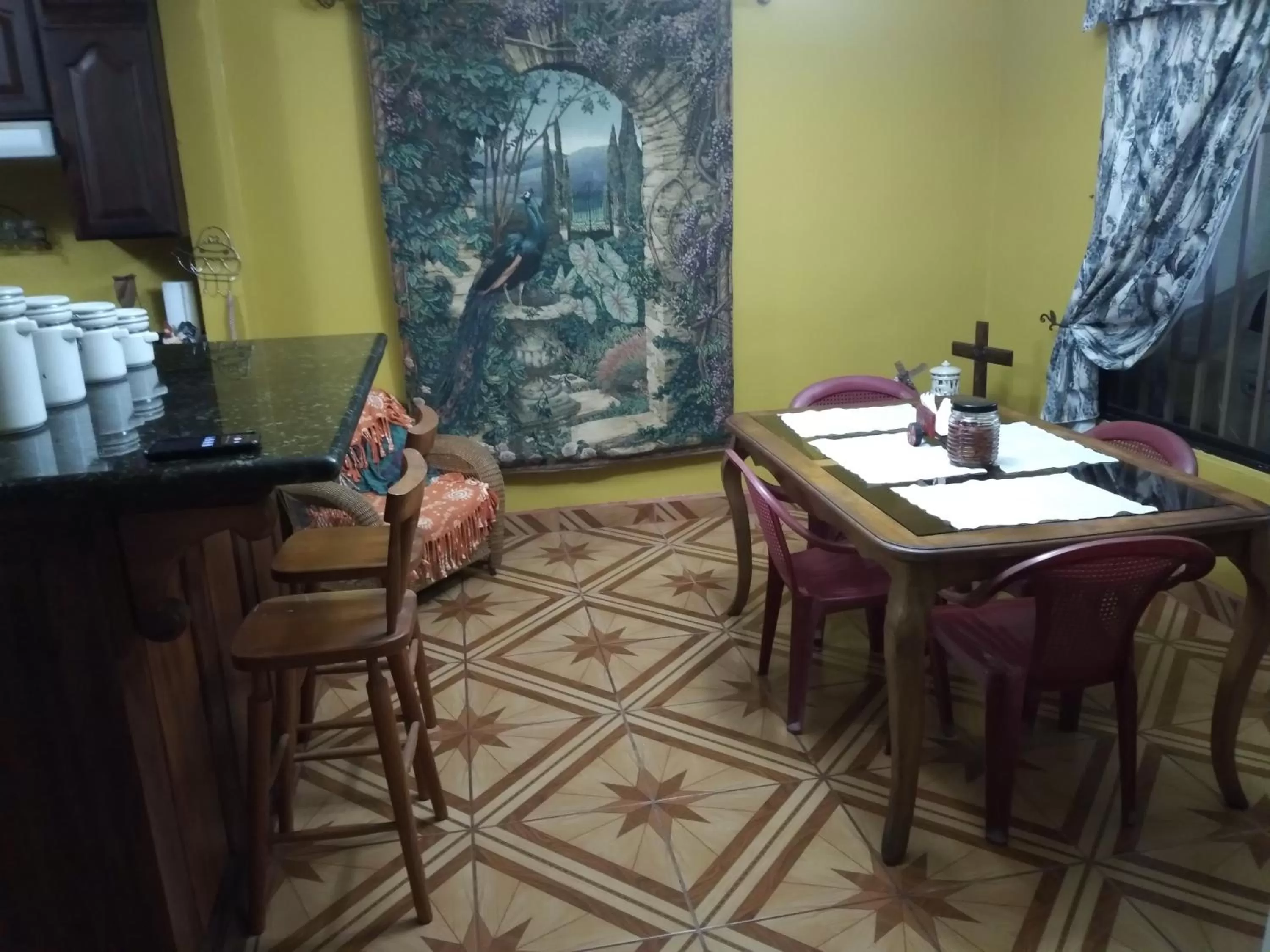 Seating area, Restaurant/Places to Eat in Alexander b&b