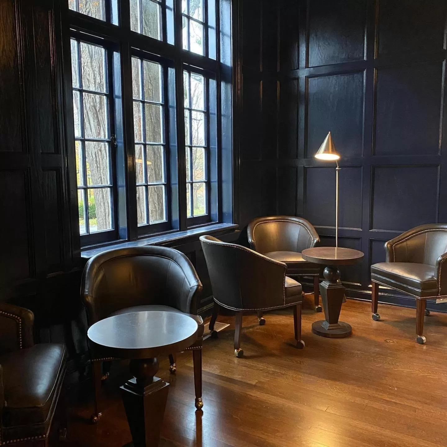 Seating Area in The Argus Hotel & Cocktail Lounge