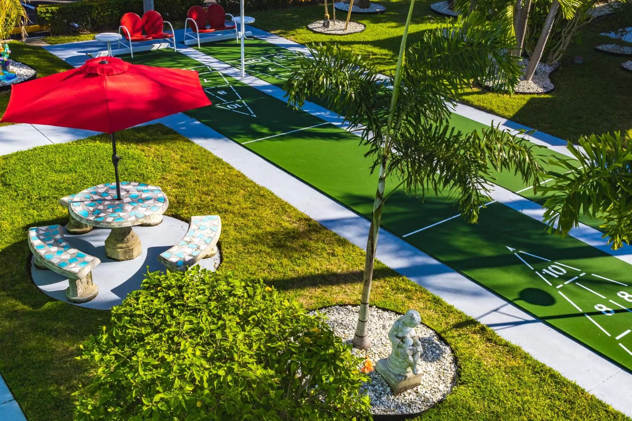 Garden in Sea Jay Motel and Marina