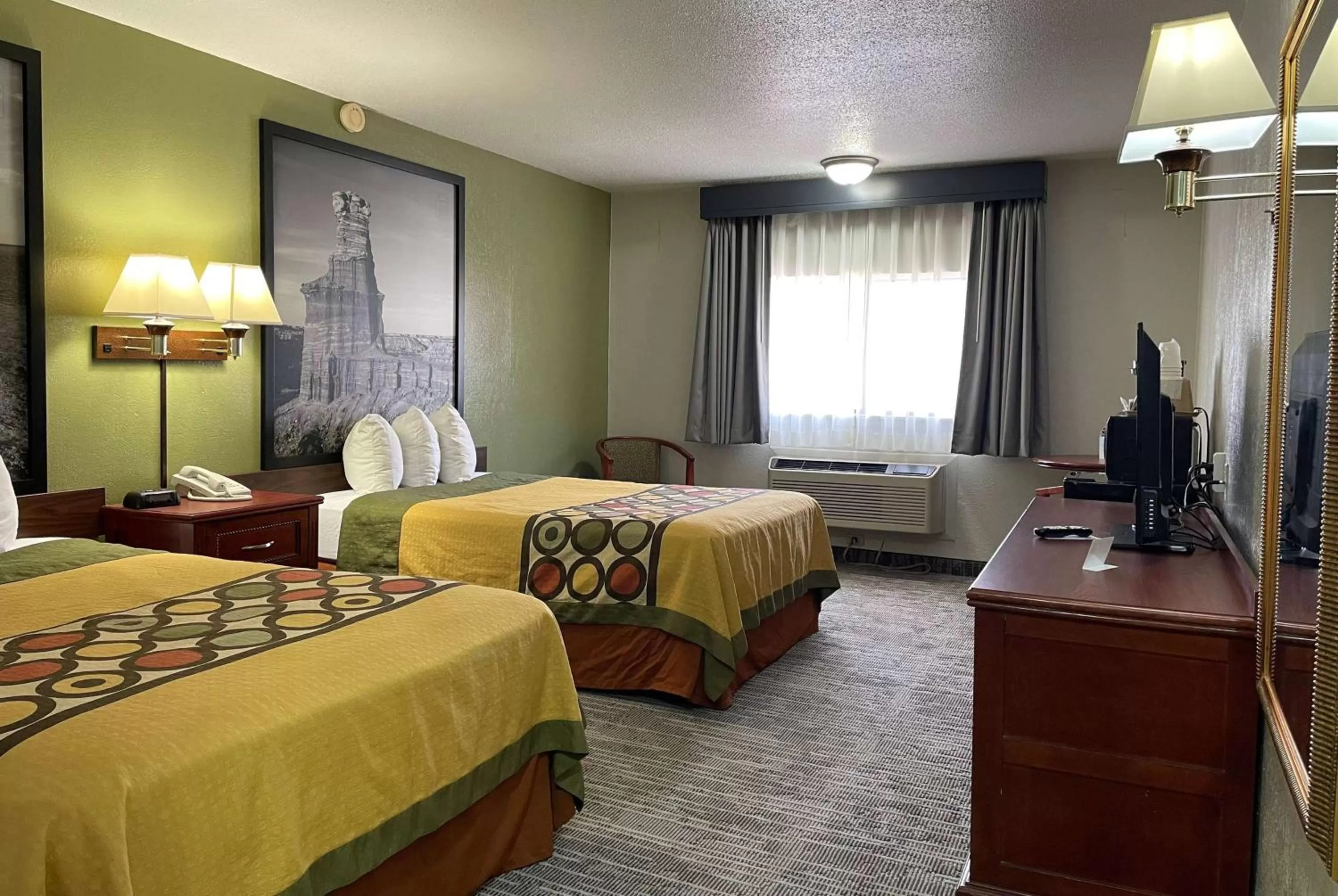 Bedroom, Bed in Super 8 by Wyndham Amarillo Central TX