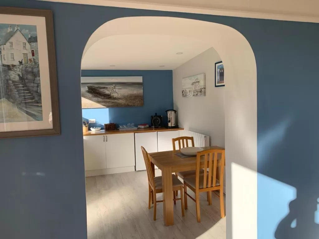 Breakfast in TRETHEWEY GUEST HOUSE