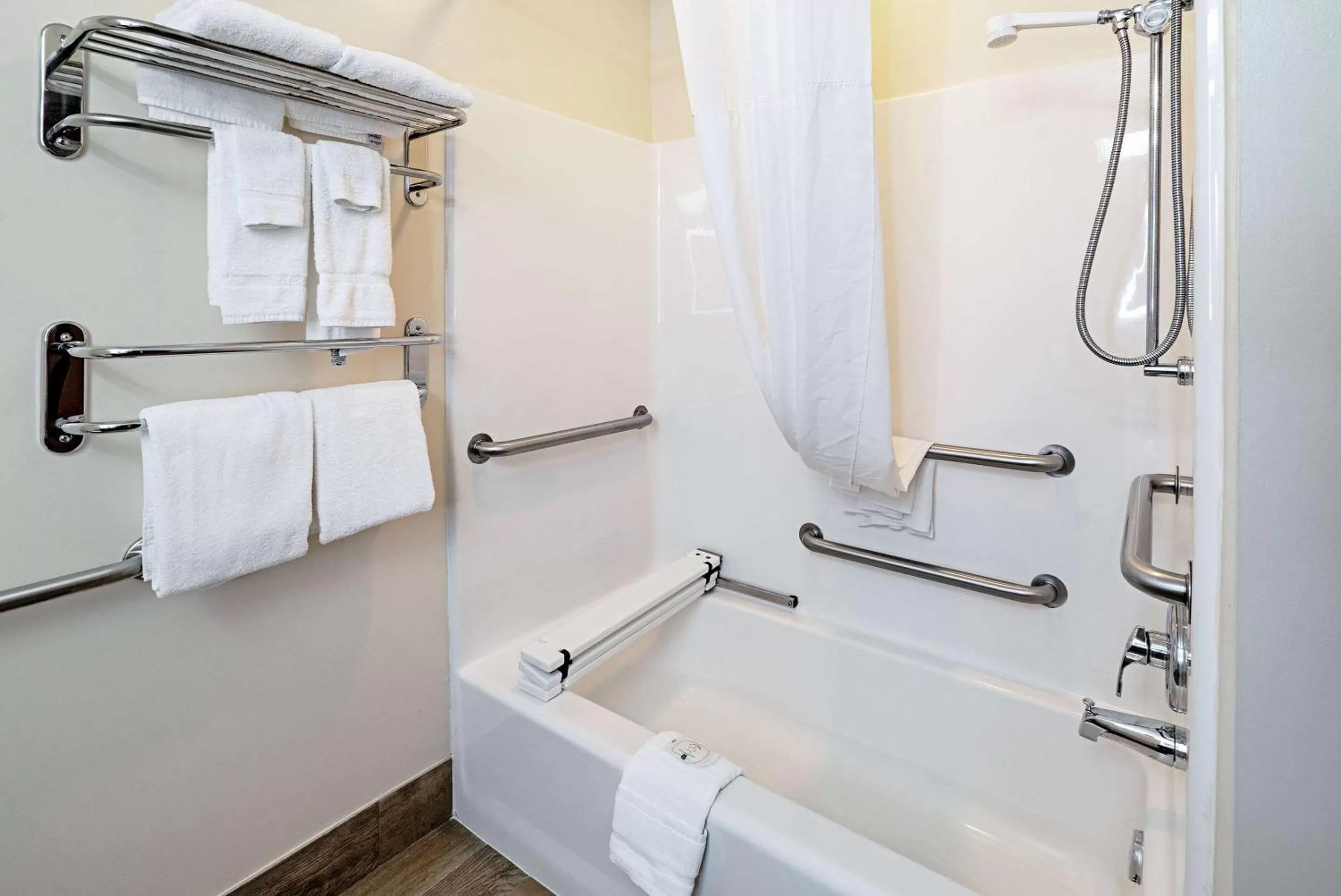 Bathroom in Quality Inn & Suites Robbinsville