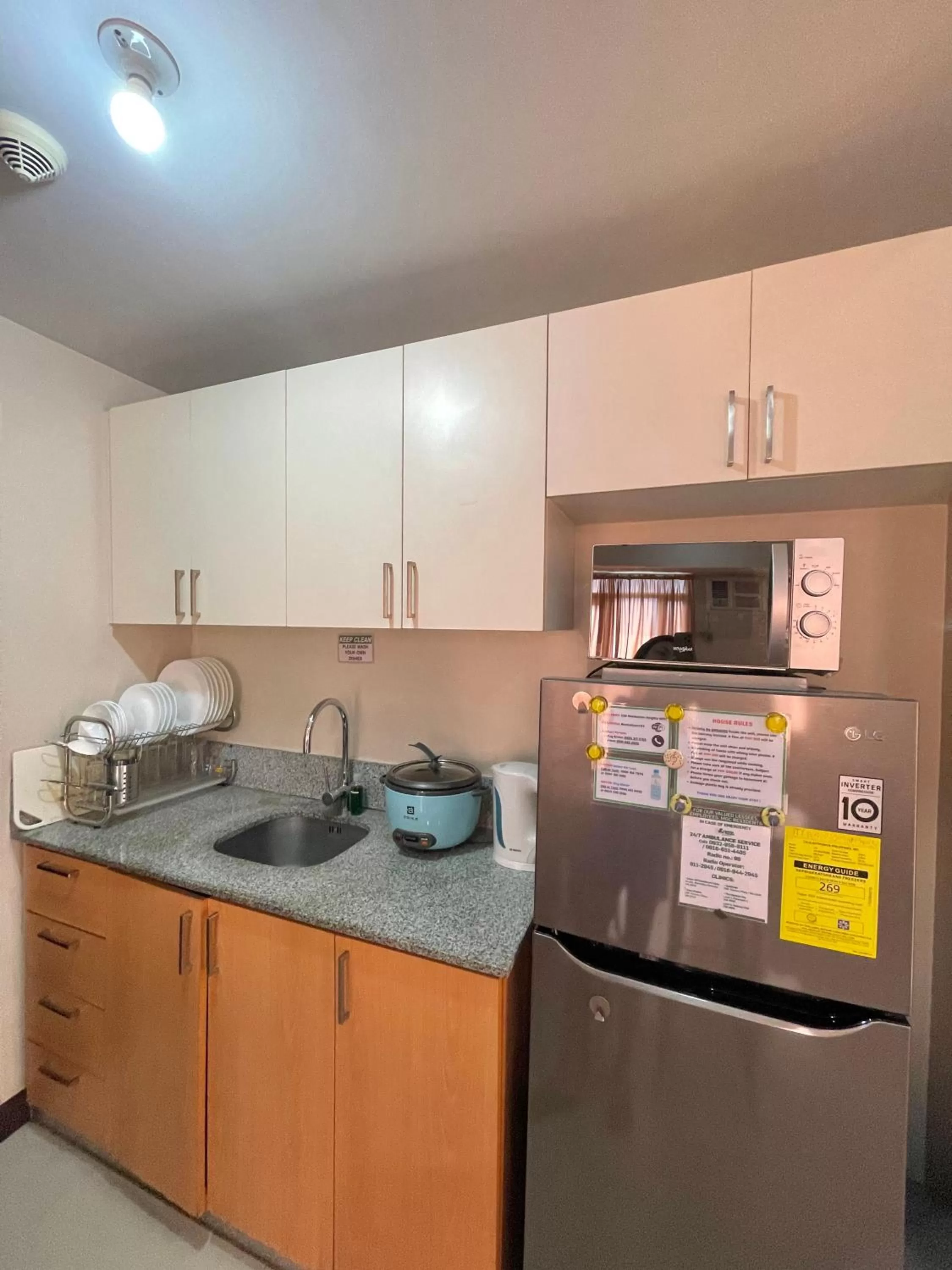 Kitchen or kitchenette, Kitchen/Kitchenette in Cubao, Quezon City Condo Staycation (wifi and netflix ready)