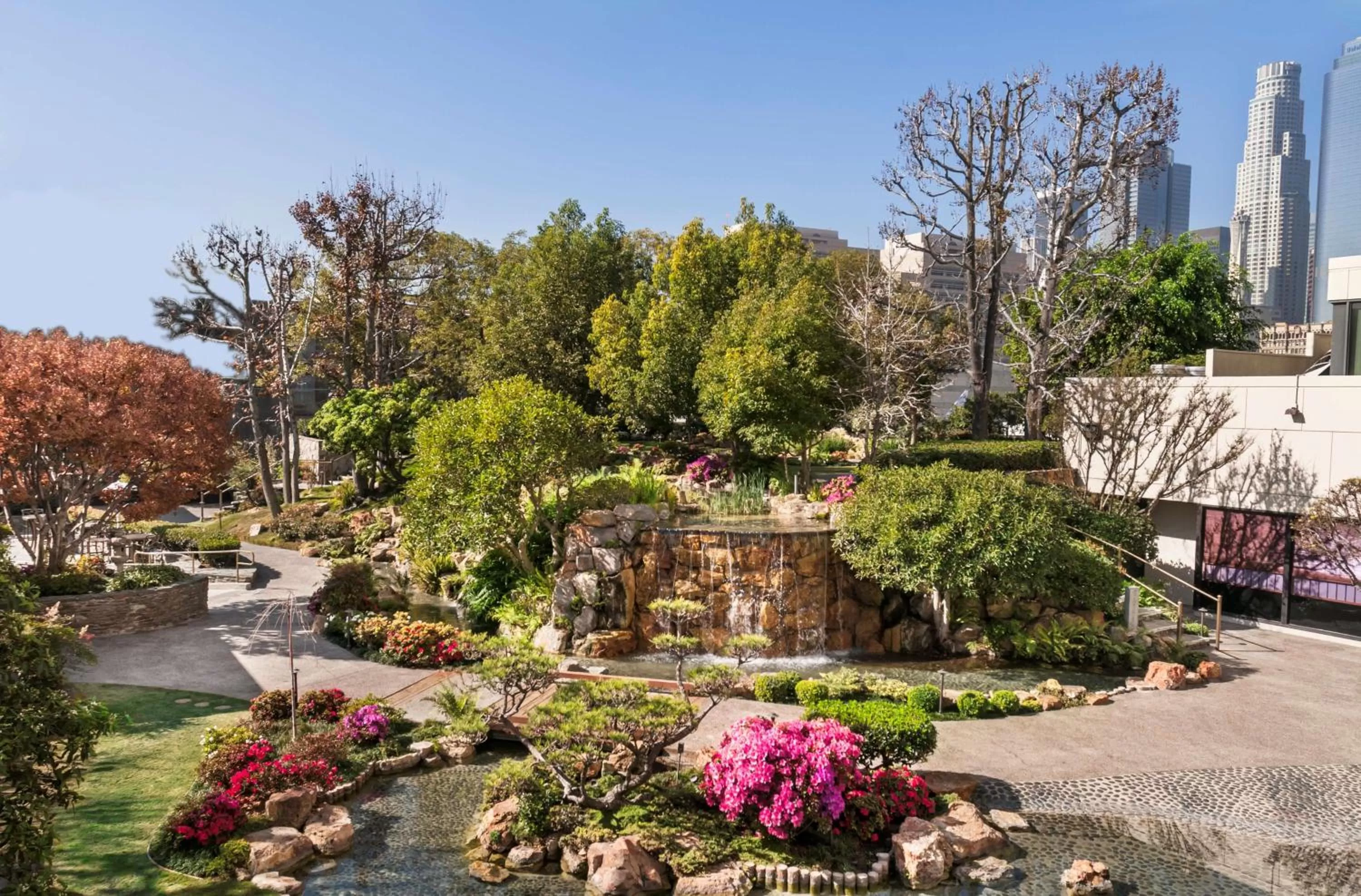 Property building in Doubletree by Hilton Los Angeles Downtown