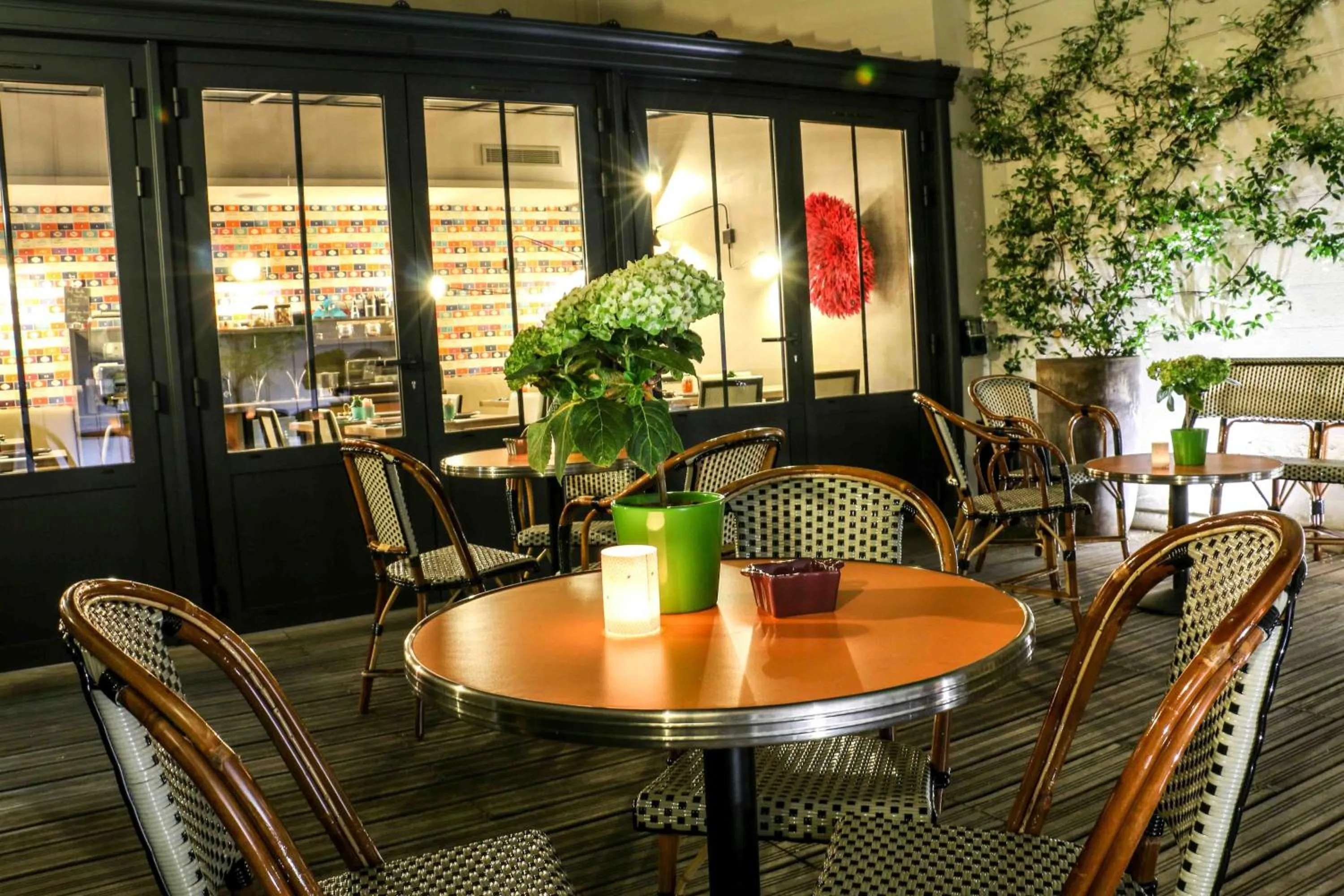 Garden in Hôtel Vic Eiffel