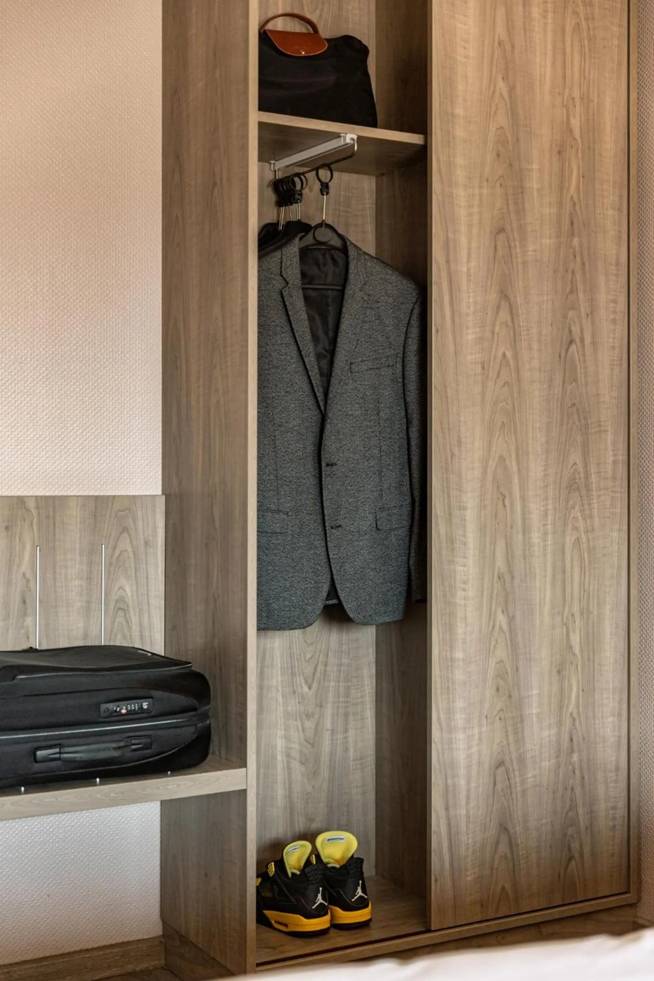 Bedroom in Le Trèfle