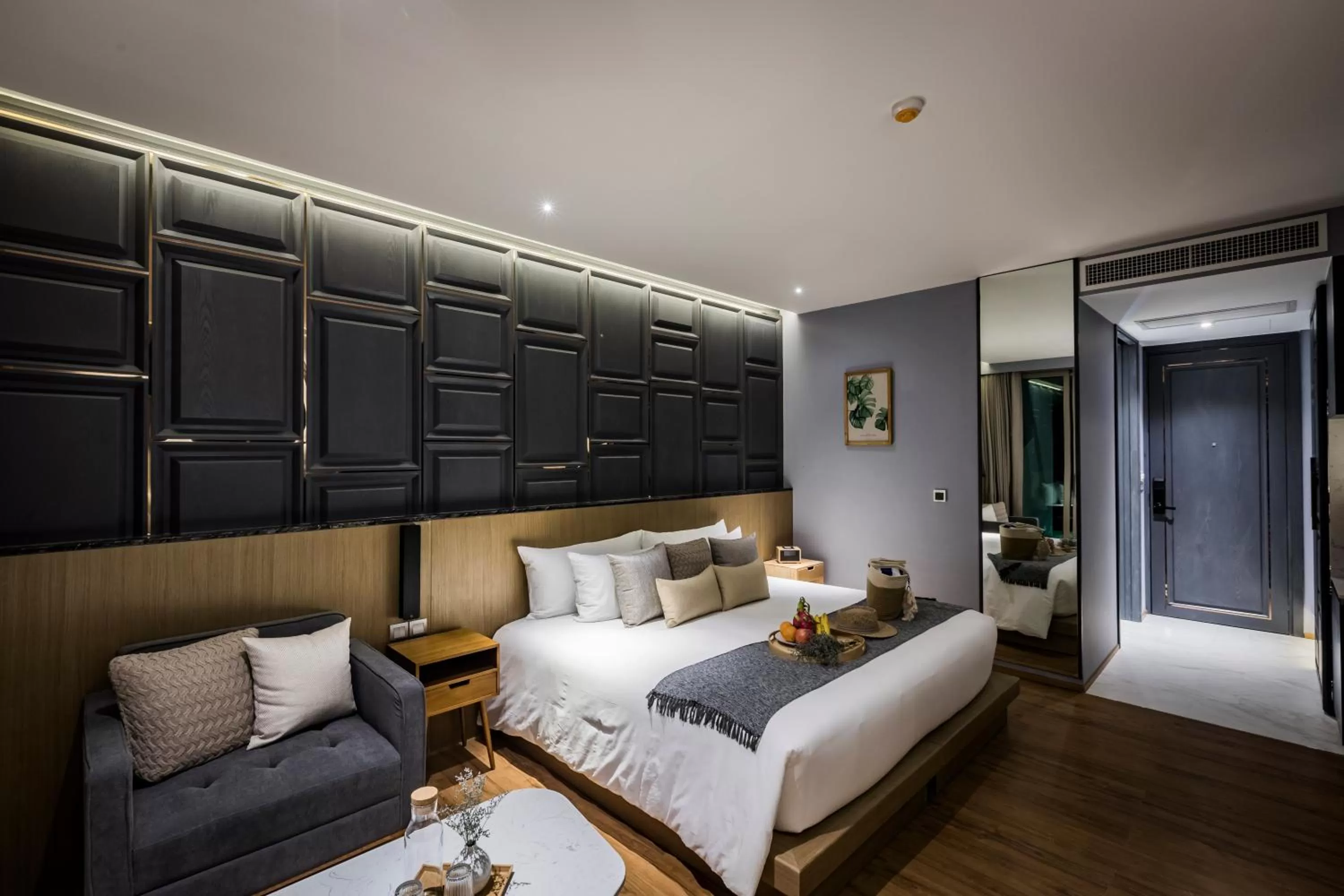 Deluxe King Room with Pool View - Non-Smoking in Wyndham Grand Nai Harn Beach Phuket
